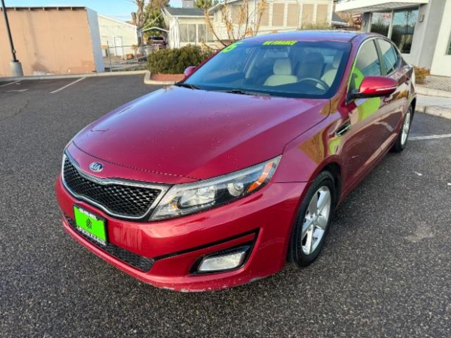 2015 Dark Cherry /Black Kia Optima LX (5XXGM4A78FG) with an 2.4L L4 DOHC 16V engine, 6-Speed Automatic transmission, located at 1865 East Red Hills Pkwy, St. George, 84770, (435) 628-0023, 37.120850, -113.543640 - We specialize in helping ALL people get the best financing available. No matter your credit score, good, bad or none we can get you an amazing rate. Had a bankruptcy, divorce, or repossessions? We give you the green light to get your credit back on the road. Low down and affordable payments that fit - Photo#3