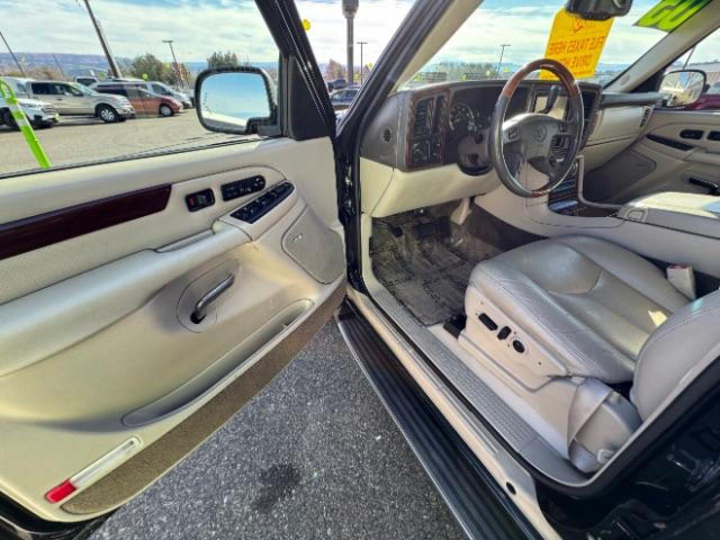 2003 Sable Black /Shale Leather Cadillac Escalade 2WD (1GYEC63T93R) with an 5.3L V8 OHV 16V engine, 4-Speed Automatic transmission, located at 1865 East Red Hills Pkwy, St. George, 84770, (435) 628-0023, 37.120850, -113.543640 - Photo#17