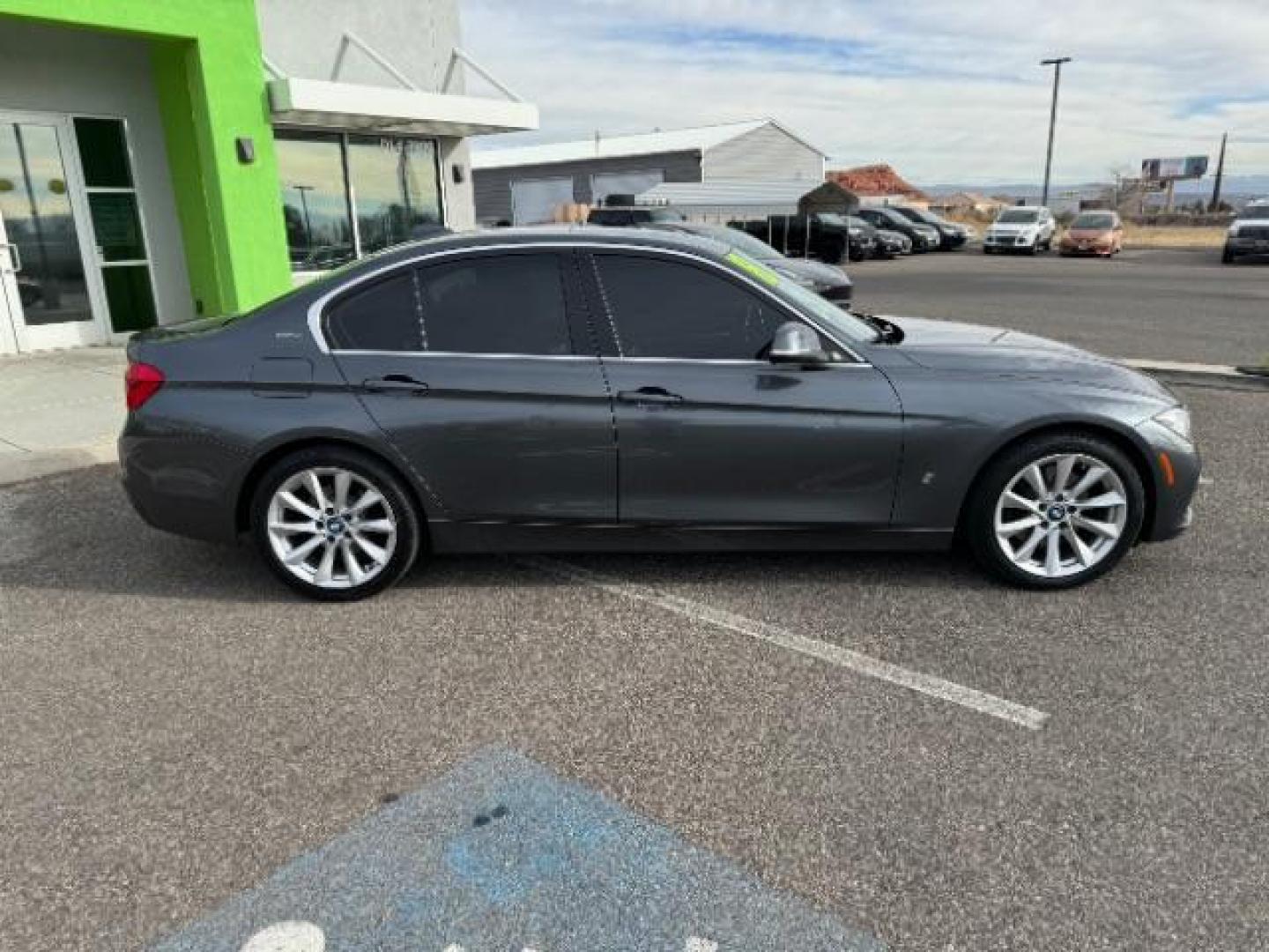 2018 Mineral Grey Metallic /black leather BMW 3-Series 330e iPerformance Sedan (WBA8E1C57JA) with an 2.0L L4 DOHC 16V HYBRID engine, 8-Speed Automatic transmission, located at 1865 East Red Hills Pkwy, St. George, 84770, (435) 628-0023, 37.120850, -113.543640 - ****This BMW qualifies for $4k cash rebate***** We specialize in helping ALL people get the best financing available. No matter your credit score, good, bad or none we can get you an amazing rate. Had a bankruptcy, divorce, or repossessions? We give you the green light to get your credit back on th - Photo#12