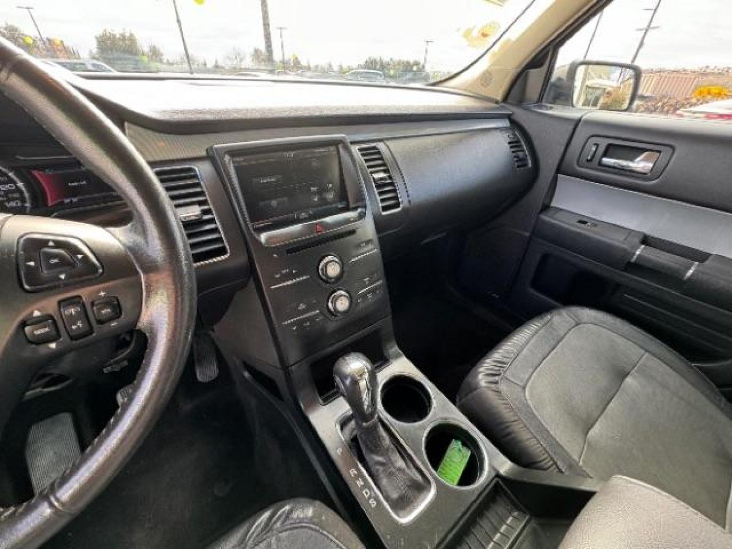 2015 Ingot Silver Metallic /Charcoal Black, leather Ford Flex SEL FWD (2FMGK5C88FB) with an 3.5L V6 DOHC 24V engine, 6-Speed Automatic Overdrive transmission, located at 1865 East Red Hills Pkwy, St. George, 84770, (435) 628-0023, 37.120850, -113.543640 - Photo#20