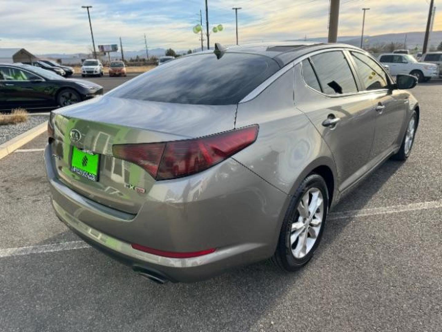 2013 Metal Bronze Pearl Metallic /Beige Leather Interior Kia Optima EX (5XXGN4A72DG) with an 2.4L L4 DOHC 16V engine, 6-Speed Automatic transmission, located at 1865 East Red Hills Pkwy, St. George, 84770, (435) 628-0023, 37.120850, -113.543640 - Photo#9