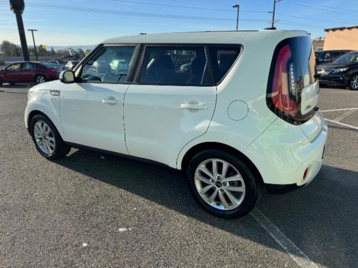 2019 Clear White /Black, cloth Kia Soul + (KNDJP3A54K7) with an 2.0L L4 DOHC 16V engine, 6-Speed Automatic transmission, located at 1865 East Red Hills Pkwy, St. George, 84770, (435) 628-0023, 37.120850, -113.543640 - Photo#6