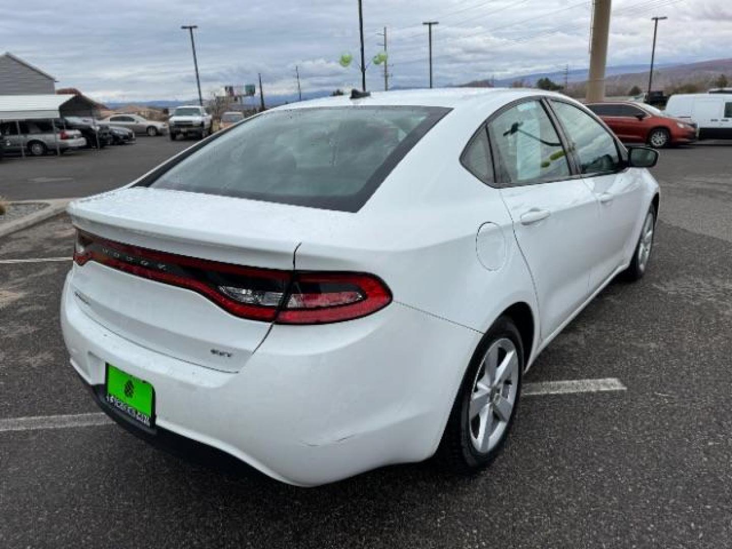 2016 White /Black, premium cloth Dodge Dart SXT (1C3CDFBB1GD) with an 2.4L L4 DOHC 16V engine, 6-Speed Automatic transmission, located at 940 North Main Street, Cedar City, UT, 84720, (435) 628-0023, 37.692936, -113.061897 - Photo#9