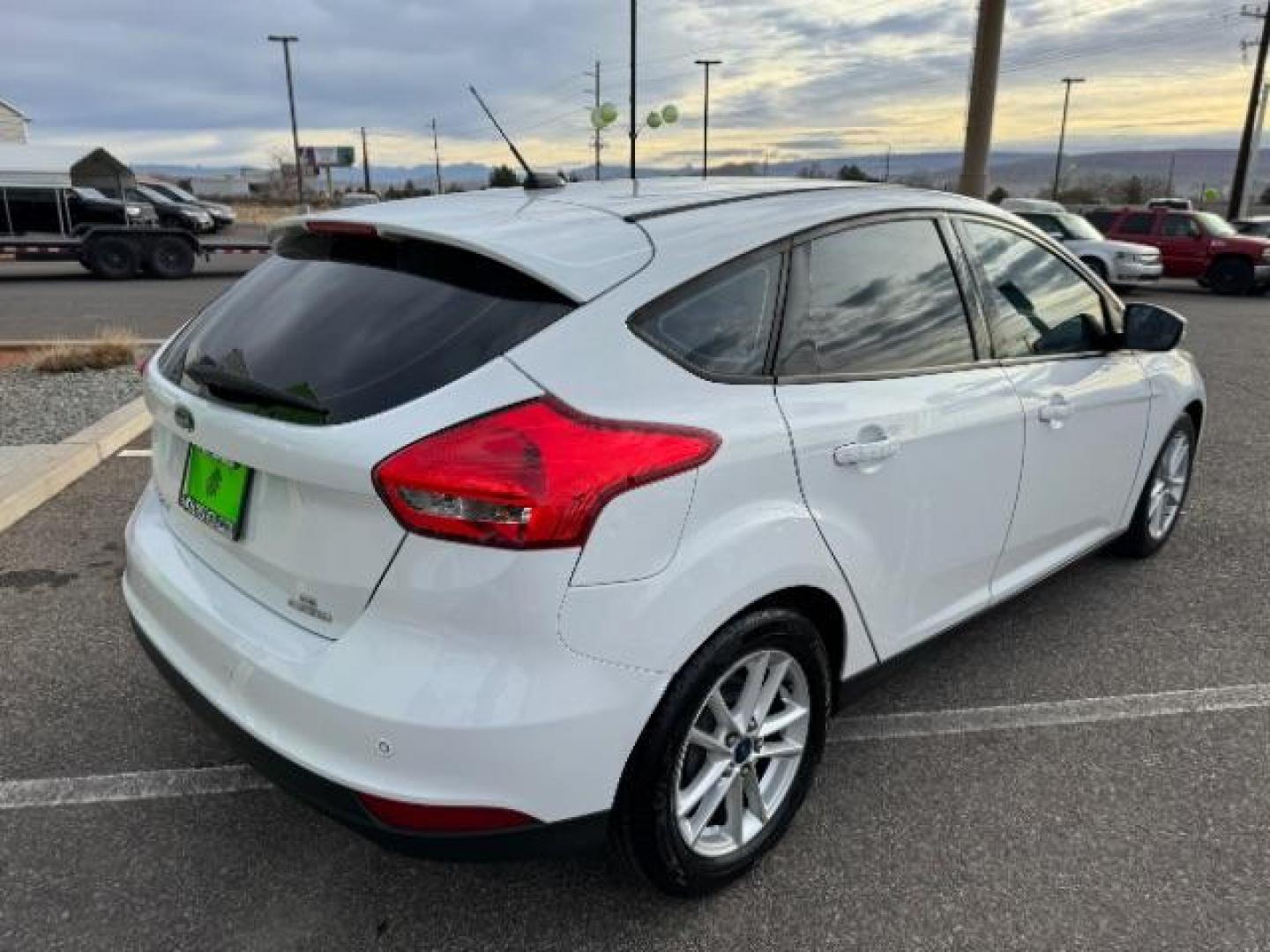 2015 Oxford White /Charcoal Black, leather Ford Focus SE Hatch (1FADP3K25FL) with an 2.0L L4 DOHC 16V engine, 5-Speed Manual transmission, located at 940 North Main Street, Cedar City, UT, 84720, (435) 628-0023, 37.692936, -113.061897 - We specialize in helping ALL people get the best financing available. No matter your credit score, good, bad or none we can get you an amazing rate. Had a bankruptcy, divorce, or repossessions? We give you the green light to get your credit back on the road. Low down and affordable payments that fit - Photo#9