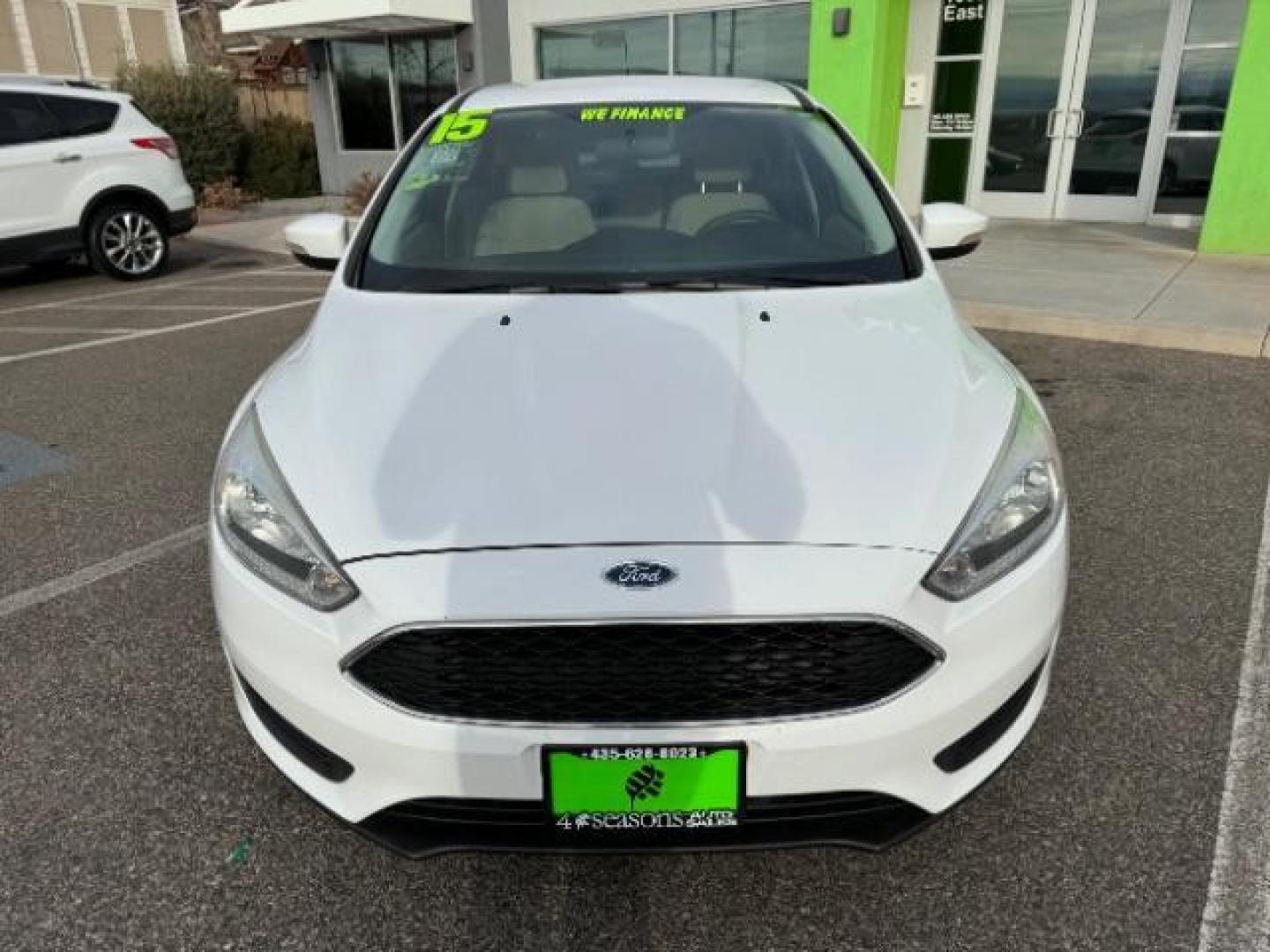 2015 Oxford White /Charcoal Black, leather Ford Focus SE Hatch (1FADP3K25FL) with an 2.0L L4 DOHC 16V engine, 5-Speed Manual transmission, located at 940 North Main Street, Cedar City, UT, 84720, (435) 628-0023, 37.692936, -113.061897 - We specialize in helping ALL people get the best financing available. No matter your credit score, good, bad or none we can get you an amazing rate. Had a bankruptcy, divorce, or repossessions? We give you the green light to get your credit back on the road. Low down and affordable payments that fit - Photo#2