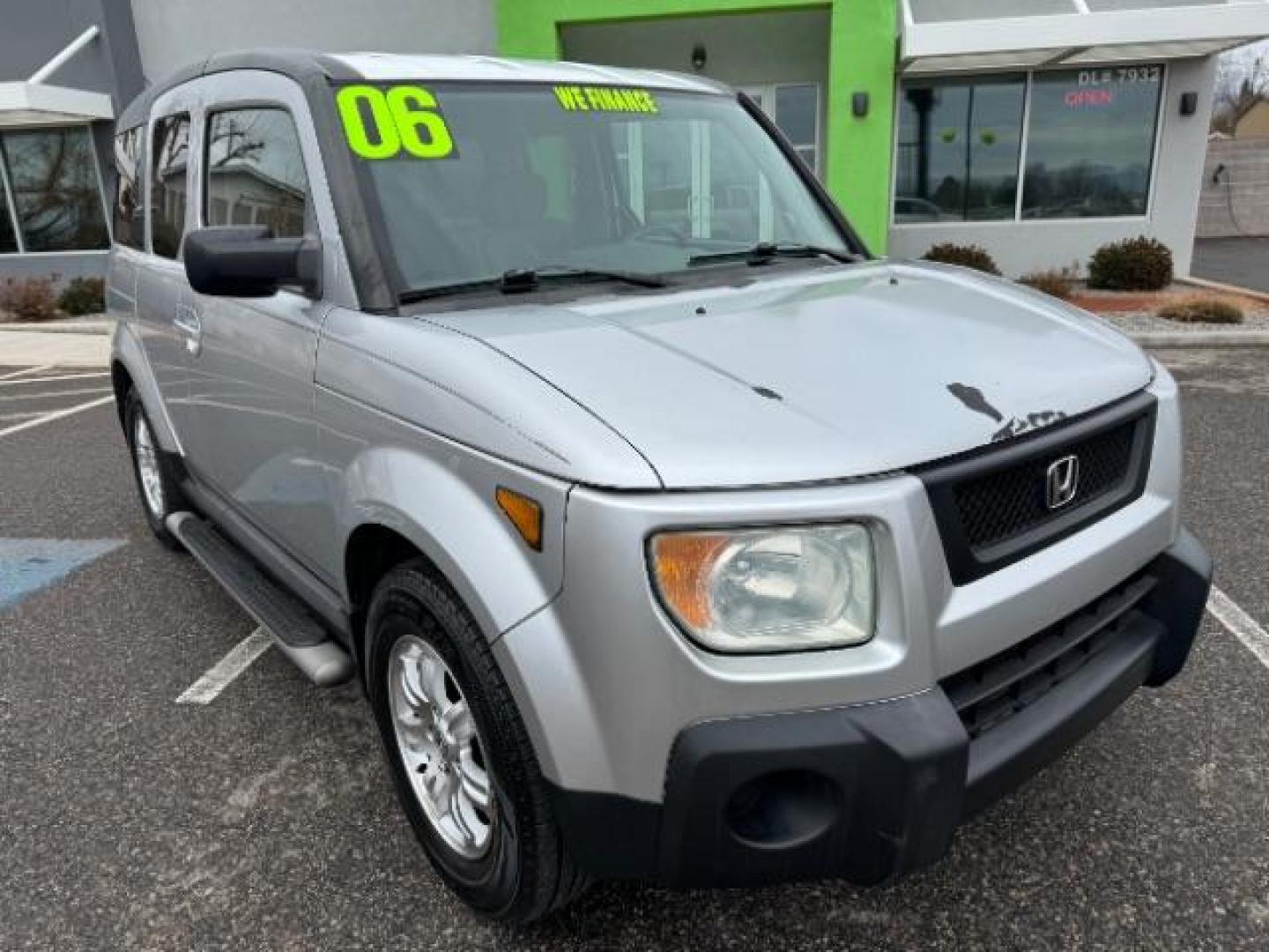 2006 Alabaster Silver Metallic /Gray/Blue Cloth Interior Honda Element EX-P 2WD AT (5J6YH187X6L) with an 2.4L L4 DOHC 16V engine, 4-Speed Automatic transmission, located at 940 North Main Street, Cedar City, UT, 84720, (435) 628-0023, 37.692936, -113.061897 - Photo#1