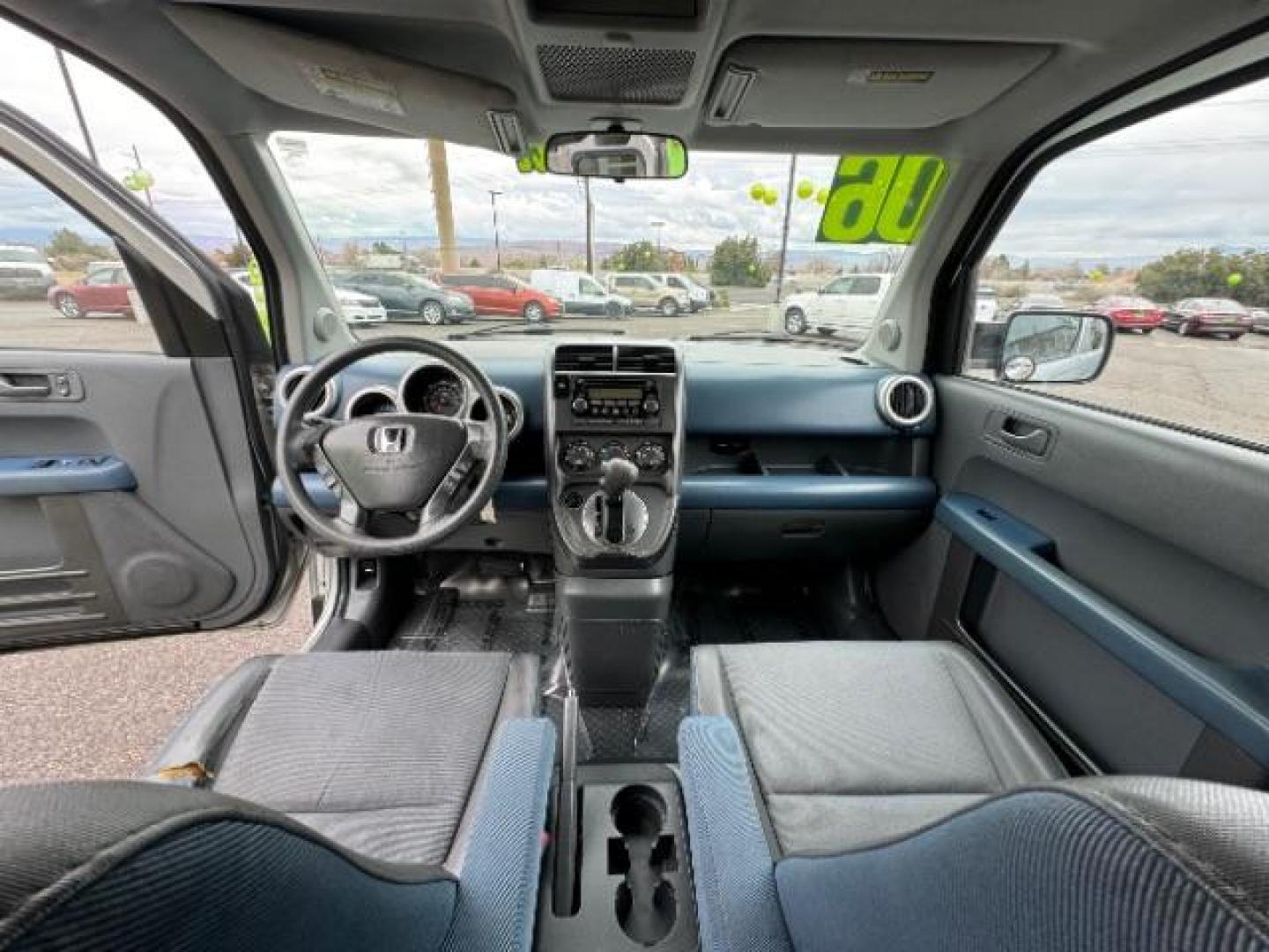 2006 Alabaster Silver Metallic /Gray/Blue Cloth Interior Honda Element EX-P 2WD AT (5J6YH187X6L) with an 2.4L L4 DOHC 16V engine, 4-Speed Automatic transmission, located at 940 North Main Street, Cedar City, UT, 84720, (435) 628-0023, 37.692936, -113.061897 - Photo#25