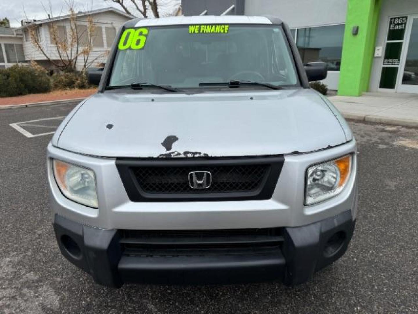 2006 Alabaster Silver Metallic /Gray/Blue Cloth Interior Honda Element EX-P 2WD AT (5J6YH187X6L) with an 2.4L L4 DOHC 16V engine, 4-Speed Automatic transmission, located at 940 North Main Street, Cedar City, UT, 84720, (435) 628-0023, 37.692936, -113.061897 - Photo#2