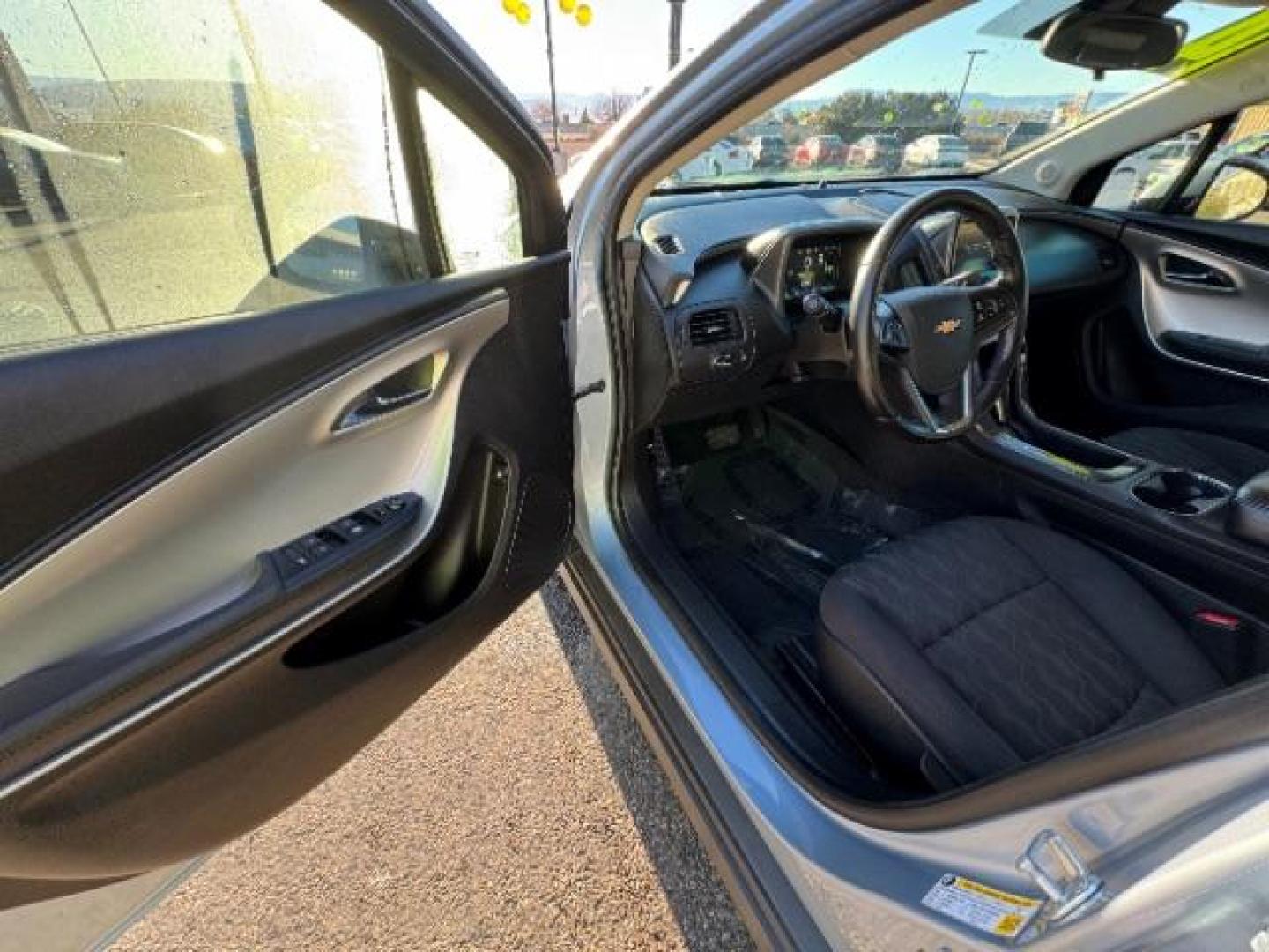 2014 Blue Chevrolet Volt Standard w/ LEP (1G1RE6E46EU) with an ELECTRIC engine, Continuously Variable Transmission transmission, located at 1865 East Red Hills Pkwy, St. George, 84770, (435) 628-0023, 37.120850, -113.543640 - ***This Vehicle May Qualify for up to $4k Cashback*** https://www.irs.gov/credits-deductions/used-clean-vehicle-credit We specialize in helping ALL people get the best financing available. No matter your credit score, good, bad or none we can get you an amazing rate. Had a bankruptcy, divorce, or - Photo#18