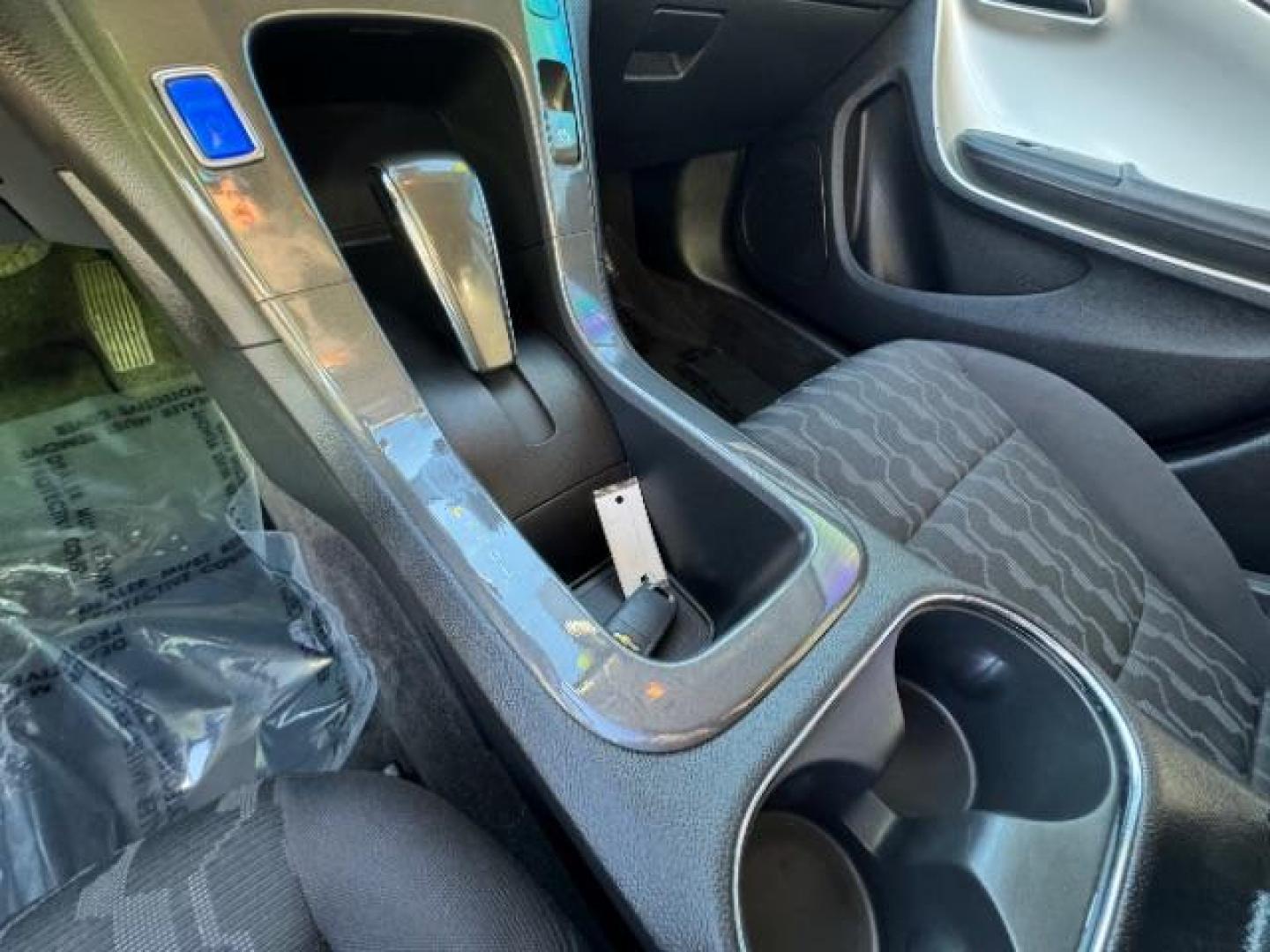 2014 Blue Chevrolet Volt Standard w/ LEP (1G1RE6E46EU) with an ELECTRIC engine, Continuously Variable Transmission transmission, located at 1865 East Red Hills Pkwy, St. George, 84770, (435) 628-0023, 37.120850, -113.543640 - ***This Vehicle May Qualify for up to $4k Cashback*** https://www.irs.gov/credits-deductions/used-clean-vehicle-credit We specialize in helping ALL people get the best financing available. No matter your credit score, good, bad or none we can get you an amazing rate. Had a bankruptcy, divorce, or - Photo#26