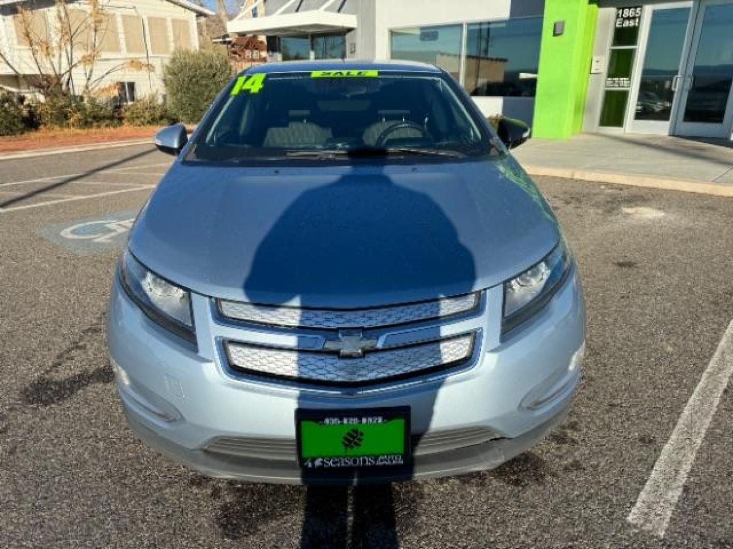 2014 Blue Chevrolet Volt Standard w/ LEP (1G1RE6E46EU) with an ELECTRIC engine, Continuously Variable Transmission transmission, located at 1865 East Red Hills Pkwy, St. George, 84770, (435) 628-0023, 37.120850, -113.543640 - ***This Vehicle May Qualify for up to $4k Cashback*** https://www.irs.gov/credits-deductions/used-clean-vehicle-credit We specialize in helping ALL people get the best financing available. No matter your credit score, good, bad or none we can get you an amazing rate. Had a bankruptcy, divorce, or - Photo#4