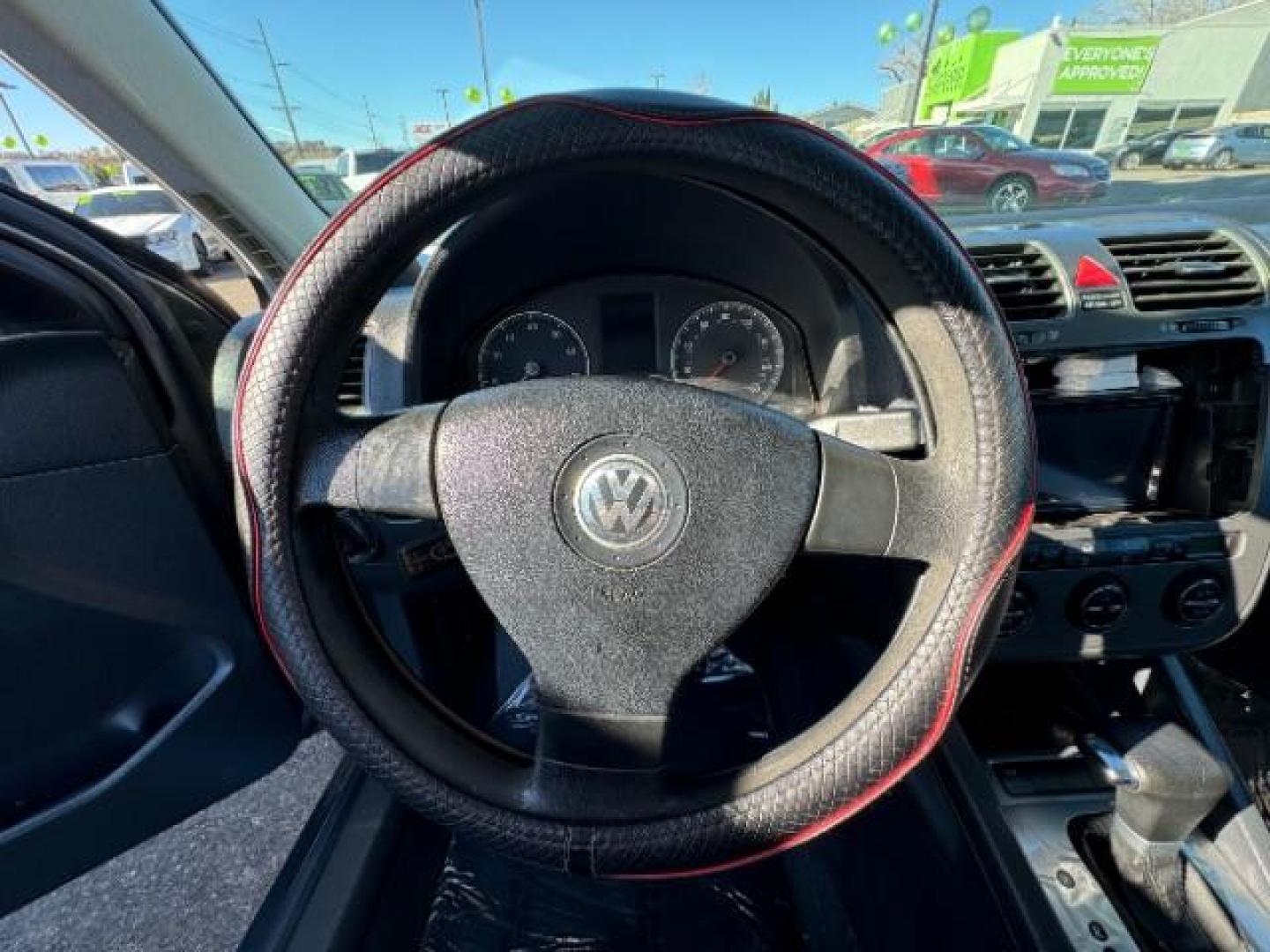 2005 Wheat Beige /Gray Leather Interior Volkswagen Jetta 2.5L PZEV (3VWRG71K05M) with an 2.5L L5 DOHC 20V engine, 6-Speed Automatic transmission, located at 1865 East Red Hills Pkwy, St. George, 84770, (435) 628-0023, 37.120850, -113.543640 - Photo#5