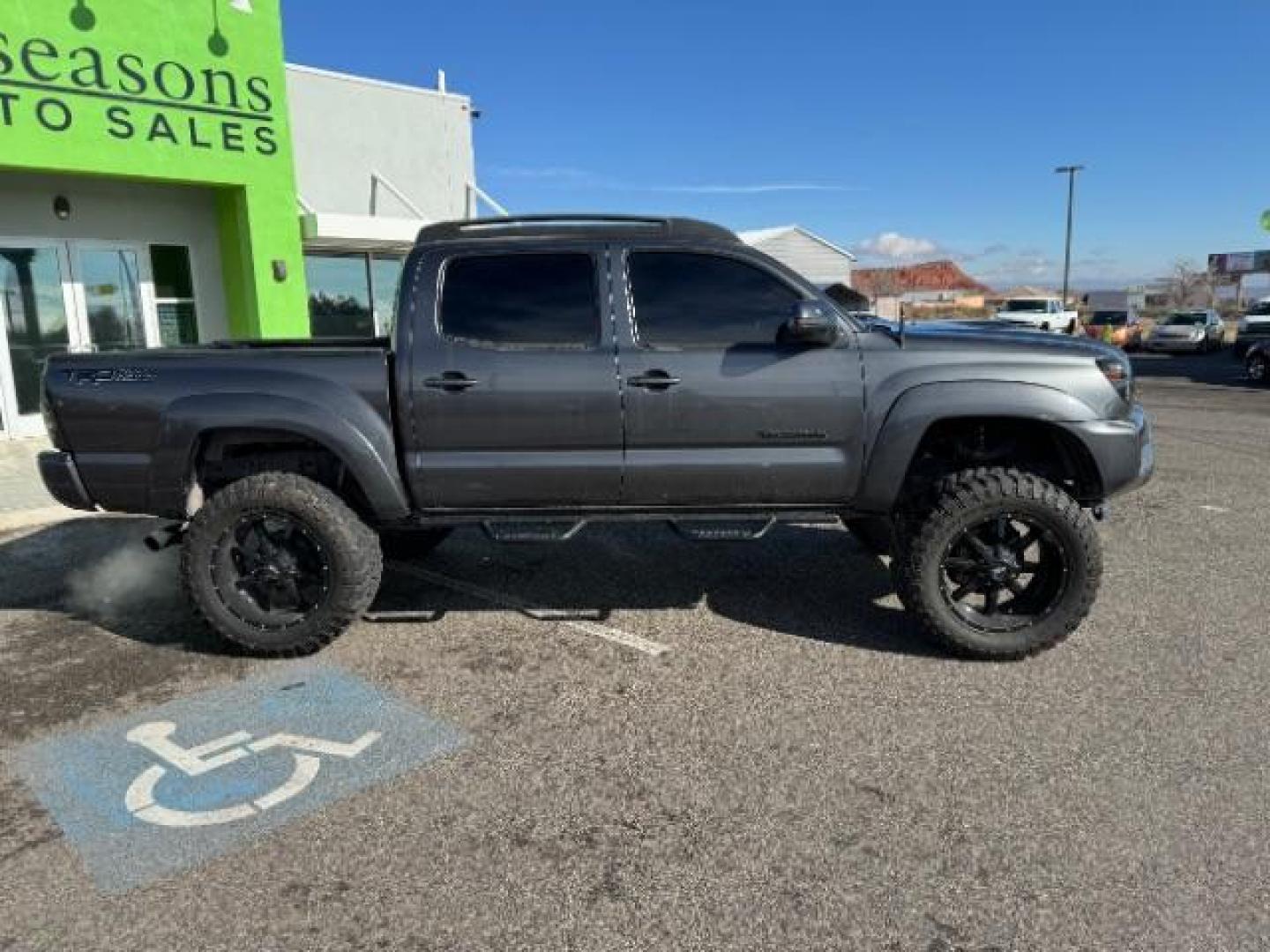 2013 Magnetic Gray Metallic /Graphite Cloth Interior Toyota Tacoma PreRunner Double Cab V6 Auto 2WD (3TMJU4GN0DM) with an 4.0L V6 DOHC 24V engine, 5-Speed Automatic transmission, located at 1865 East Red Hills Pkwy, St. George, 84770, (435) 628-0023, 37.120850, -113.543640 - Photo#11