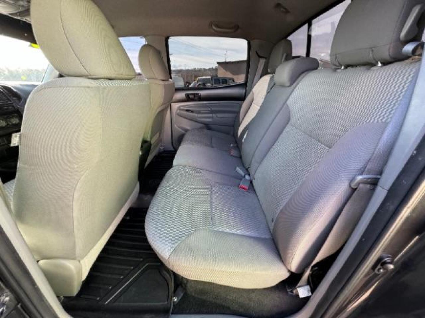 2013 Magnetic Gray Metallic /Graphite Cloth Interior Toyota Tacoma PreRunner Double Cab V6 Auto 2WD (3TMJU4GN0DM) with an 4.0L V6 DOHC 24V engine, 5-Speed Automatic transmission, located at 1865 East Red Hills Pkwy, St. George, 84770, (435) 628-0023, 37.120850, -113.543640 - Photo#27