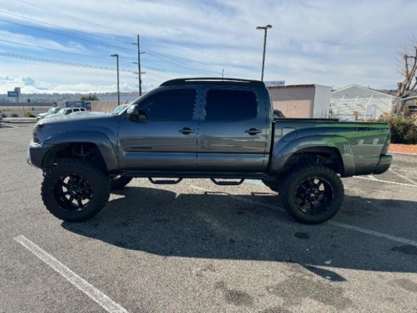 2013 Magnetic Gray Metallic /Graphite Cloth Interior Toyota Tacoma PreRunner Double Cab V6 Auto 2WD (3TMJU4GN0DM) with an 4.0L V6 DOHC 24V engine, 5-Speed Automatic transmission, located at 1865 East Red Hills Pkwy, St. George, 84770, (435) 628-0023, 37.120850, -113.543640 - Photo#5