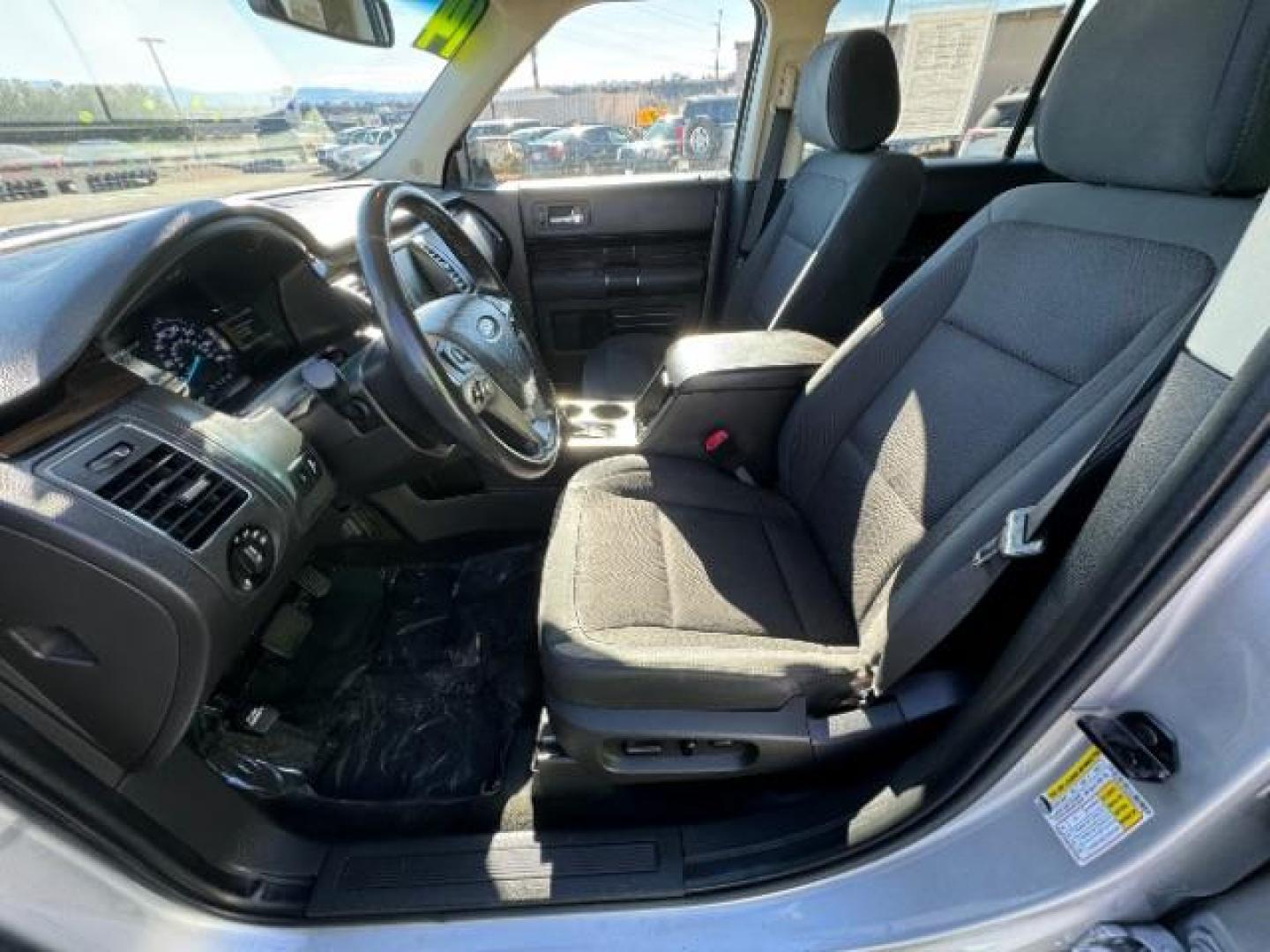 2014 Ingot Silver Metallic /Charcoal Black Ford Flex SEL FWD (2FMGK5C85EB) with an 3.5L V6 DOHC 24V engine, 6-Speed Automatic Overdrive transmission, located at 940 North Main Street, Cedar City, UT, 84720, (435) 628-0023, 37.692936, -113.061897 - Photo#18