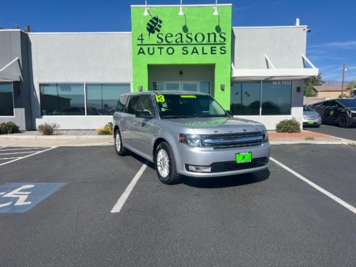 2013 Ingot Silver Metalli /Charcoal Black Leath Ford Flex SEL FWD (2FMGK5C83DB) with an 3.5L V6 DOHC 24V engine, 6-Speed Automatic Ov transmission, located at 1865 East Red Hills Pkwy, St. George, 84770, (435) 628-0023, 37.120850, -113.543640 - We specialize in helping ALL people get the best financing available. No matter your credit score, good, bad or none we can get you an amazing rate. Had a bankruptcy, divorce, or repossessions? We give you the green light to get your credit back on the road. Low down and affordable payments that fit - Photo#0