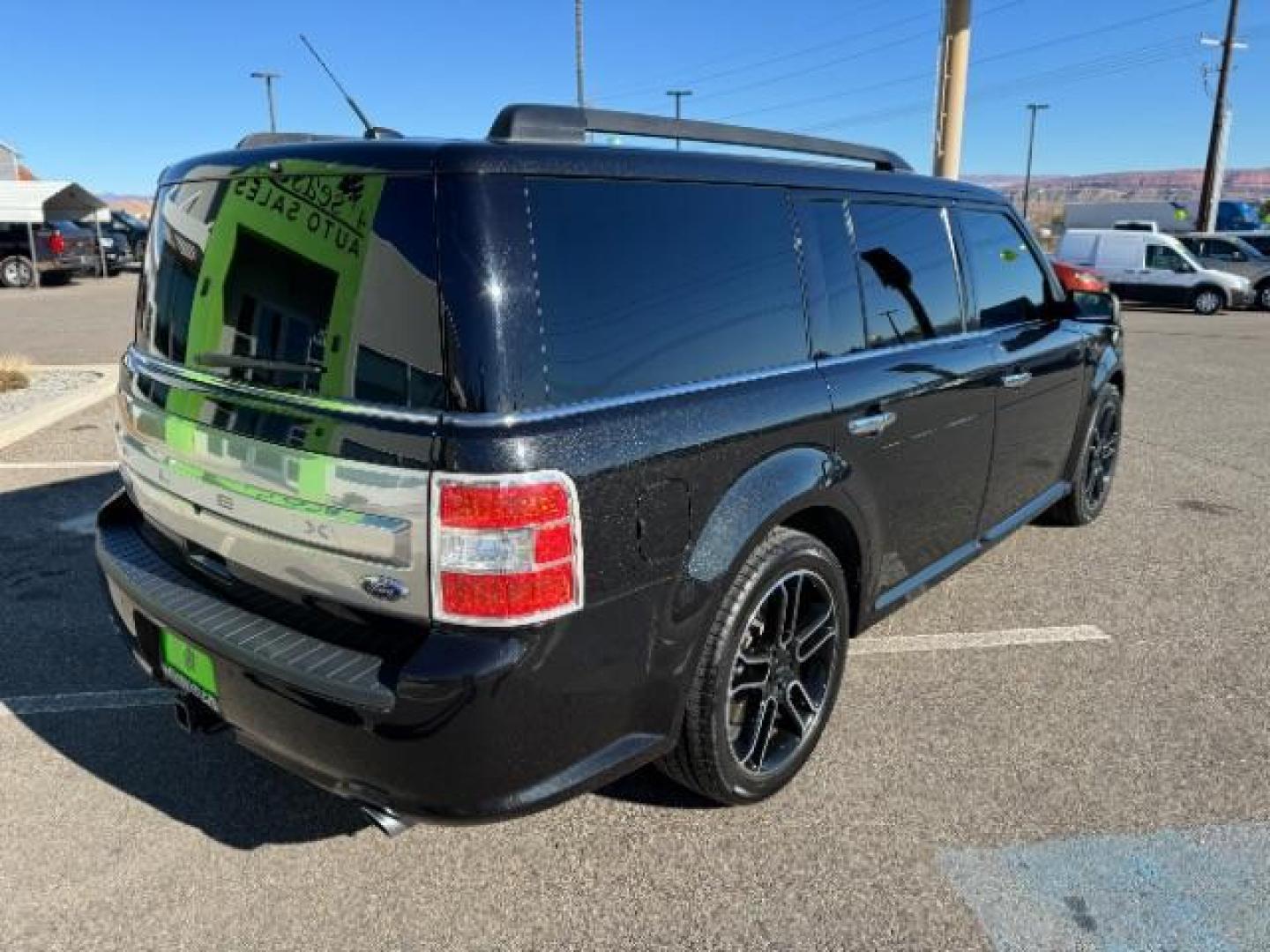 2014 Tuxedo Black Metallic /Charcoal Black Ford Flex Limited FWD (2FMGK5D8XEB) with an 3.5L V6 DOHC 24V engine, 6-Speed Automatic Overdrive transmission, located at 1865 East Red Hills Pkwy, St. George, 84770, (435) 628-0023, 37.120850, -113.543640 - We specialize in helping ALL people get the best financing available. No matter your credit score, good, bad or none we can get you an amazing rate. Had a bankruptcy, divorce, or repossessions? We give you the green light to get your credit back on the road. Low down and affordable payments that fit - Photo#9