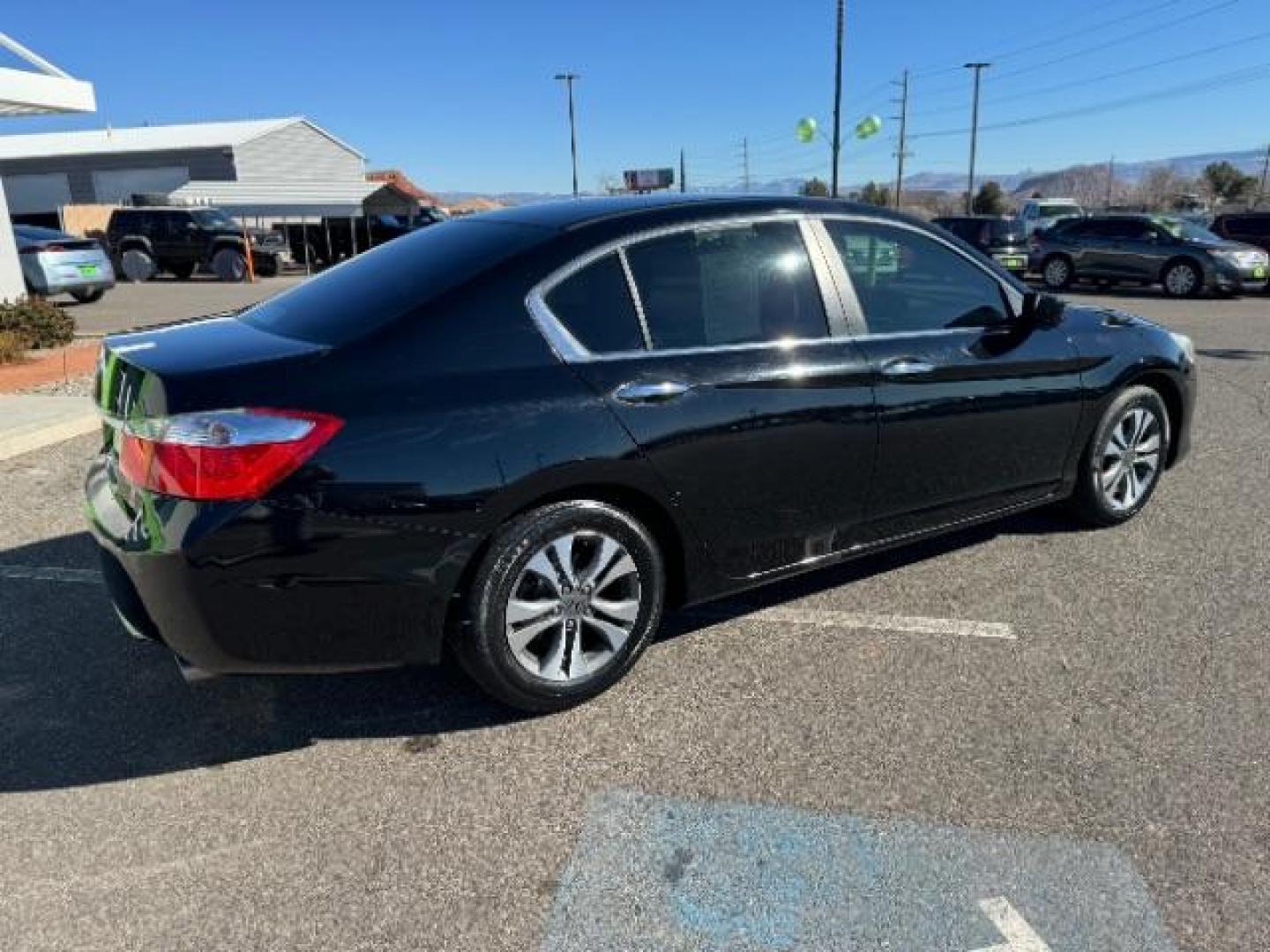 2013 Crystal Black Pearl /Black Cloth Interior Honda Accord LX Sedan CVT (1HGCR2F33DA) with an 2.4L L4 DOHC 16V engine, Continuously Variable Transmission transmission, located at 940 North Main Street, Cedar City, UT, 84720, (435) 628-0023, 37.692936, -113.061897 - Photo#10