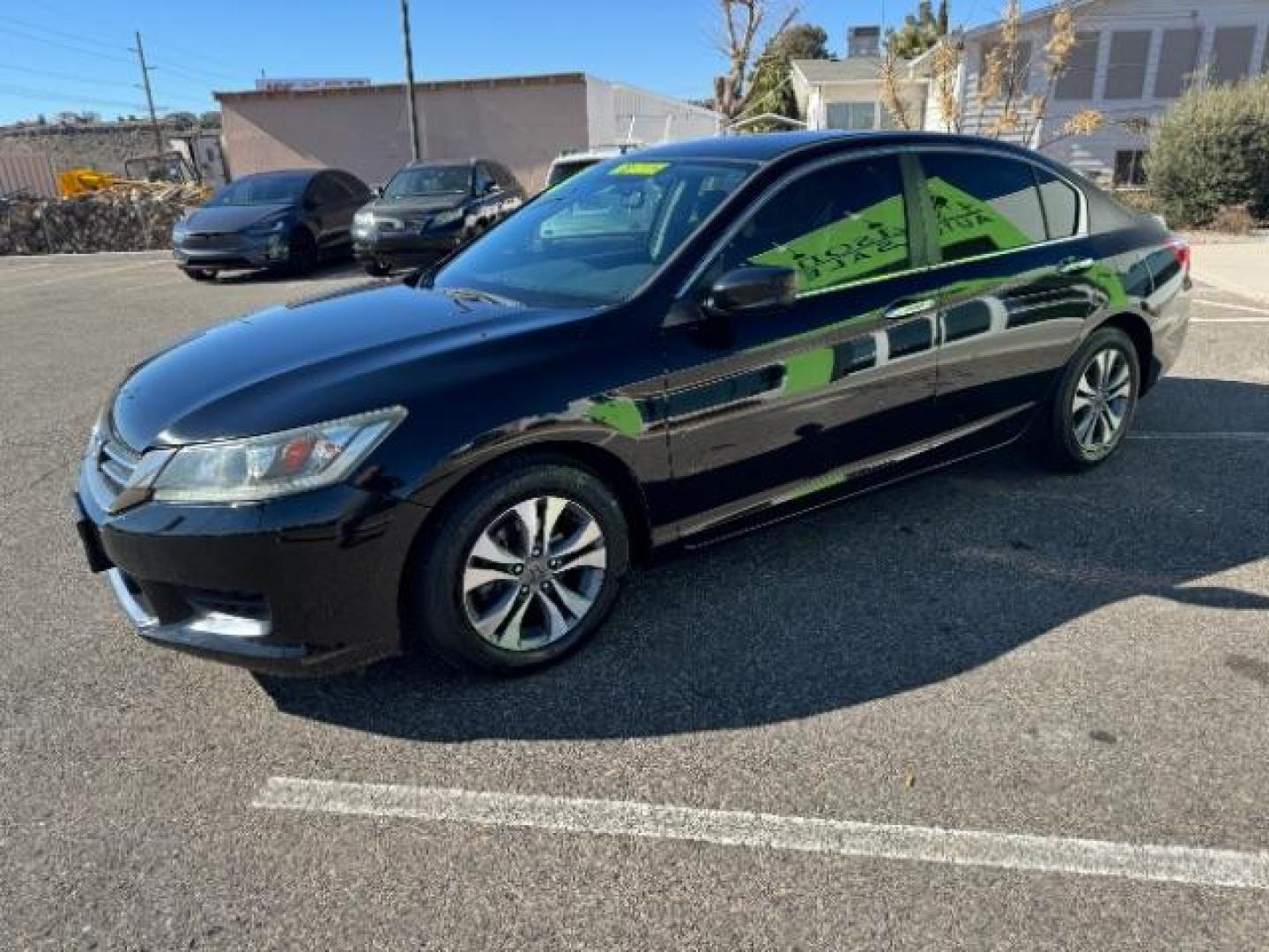 2013 Crystal Black Pearl /Black Cloth Interior Honda Accord LX Sedan CVT (1HGCR2F33DA) with an 2.4L L4 DOHC 16V engine, Continuously Variable Transmission transmission, located at 940 North Main Street, Cedar City, UT, 84720, (435) 628-0023, 37.692936, -113.061897 - Photo#4