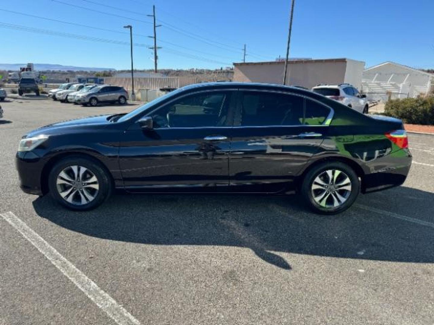 2013 Crystal Black Pearl /Black Cloth Interior Honda Accord LX Sedan CVT (1HGCR2F33DA) with an 2.4L L4 DOHC 16V engine, Continuously Variable Transmission transmission, located at 940 North Main Street, Cedar City, UT, 84720, (435) 628-0023, 37.692936, -113.061897 - Photo#5