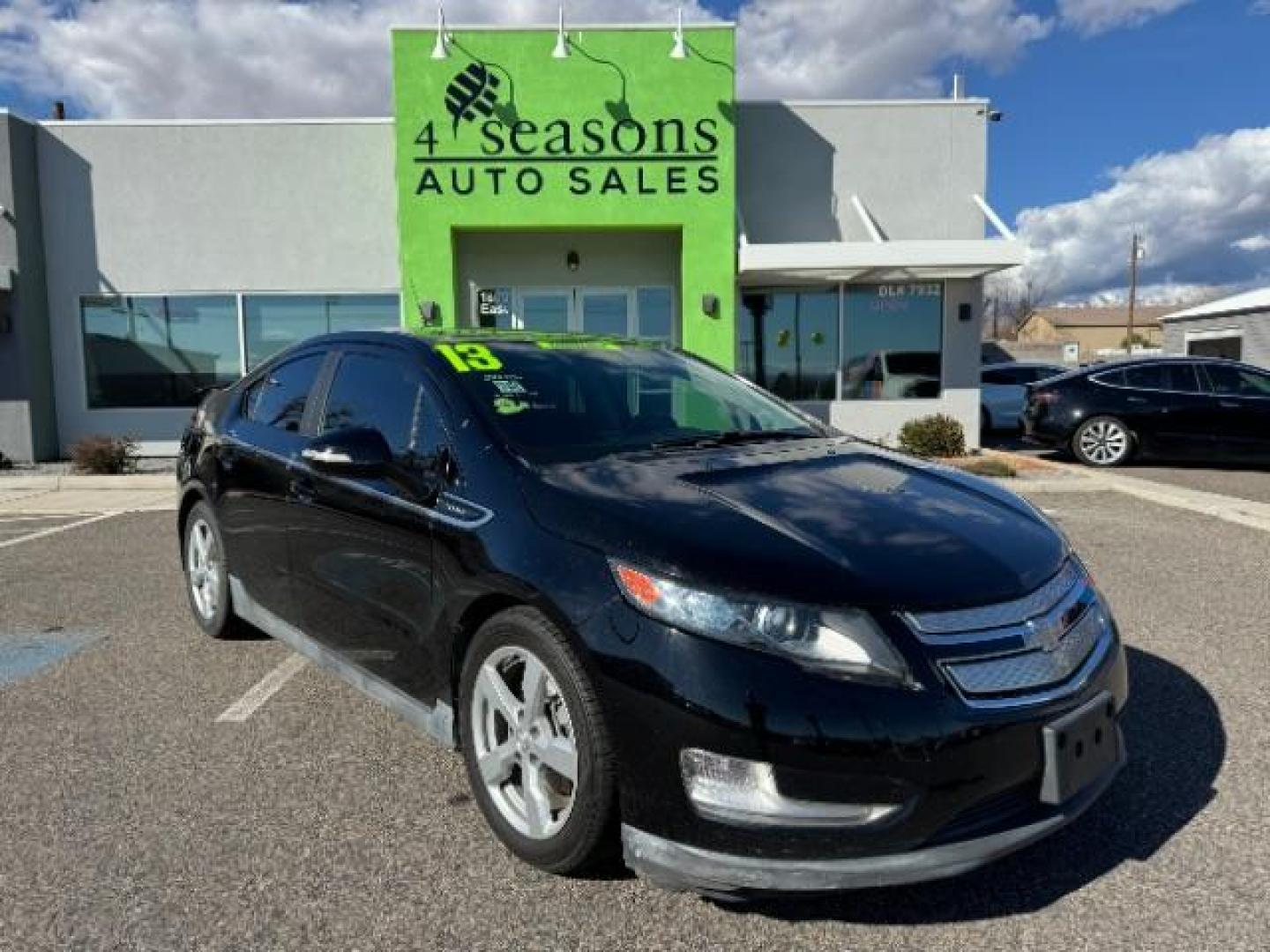 2013 Black /Black Leather interior Chevrolet Volt Premium w/ LEP (1G1RF6E46DU) with an ELECTRIC engine, Continuously Variable Transmission transmission, located at 1865 East Red Hills Pkwy, St. George, 84770, (435) 628-0023, 37.120850, -113.543640 - Photo#0