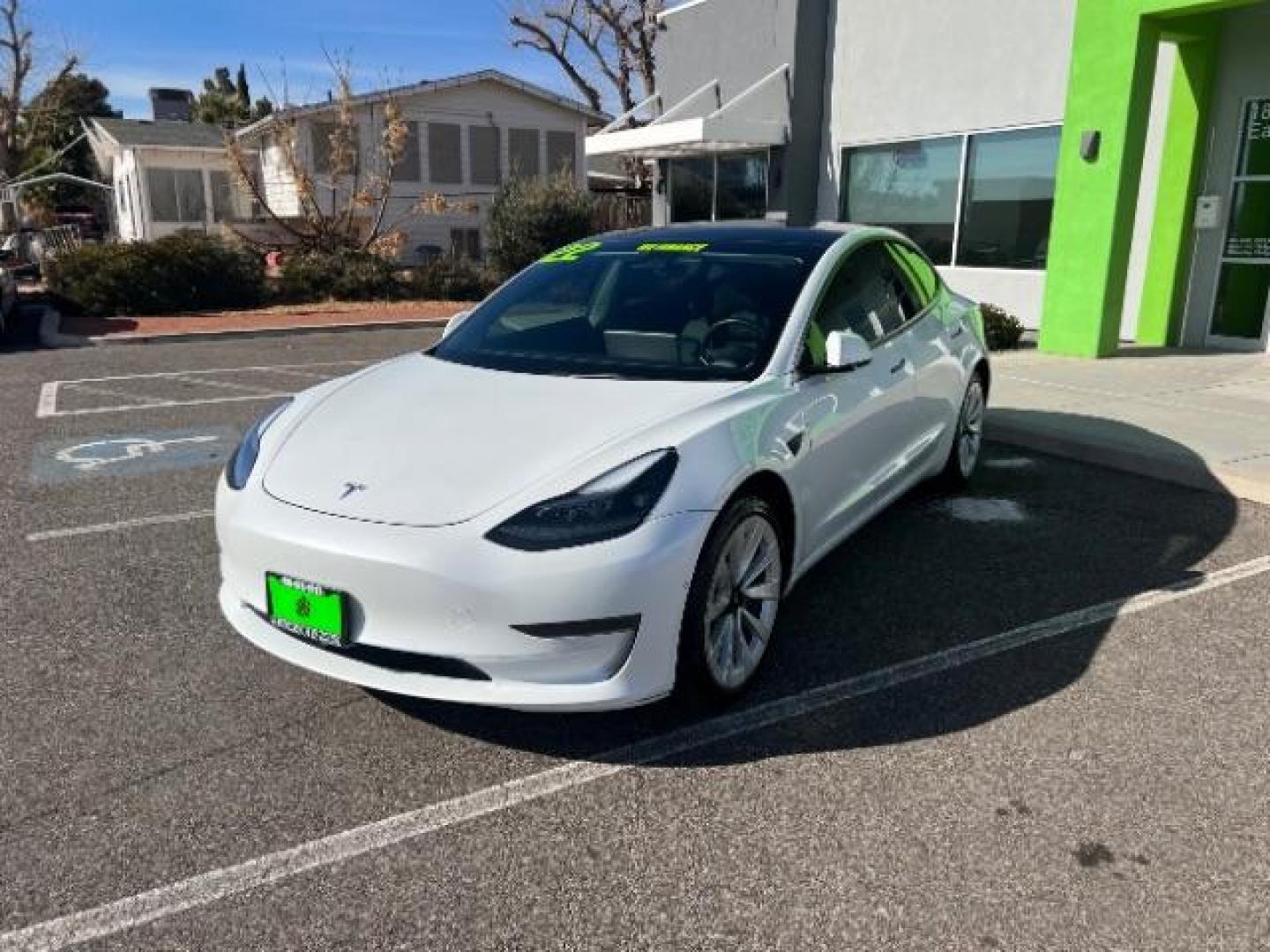 2021 Pearl White Multi-Coat /All Black Tesla Model 3 Standard Range Plus (5YJ3E1EA1MF) with an ELECTRIC engine, 1-Speed Automatic transmission, located at 1865 East Red Hills Pkwy, St. George, 84770, (435) 628-0023, 37.120850, -113.543640 - Photo#2