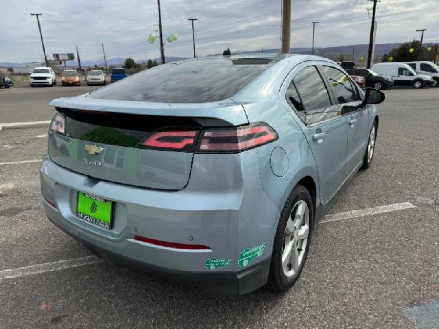 2015 Silver Topaz Metallic Chevrolet Volt Premium w/ Navigation (1G1RD6E44FU) with an 1.4L L4 DOHC 16V PLUG-IN HYBRID engine, Continuously Variable Transmission transmission, located at 940 North Main Street, Cedar City, UT, 84720, (435) 628-0023, 37.692936, -113.061897 - ***This vehicle qualifies for the EV/Hybrid tax rebate of up to $4,000*** We are setup with the IRS to recieve direct payments within 72 hours. We file the rebate online with IRS and can credit it to your down payment, reduce the sales price OR give you cashback!! These cars will not last and can o - Photo#9