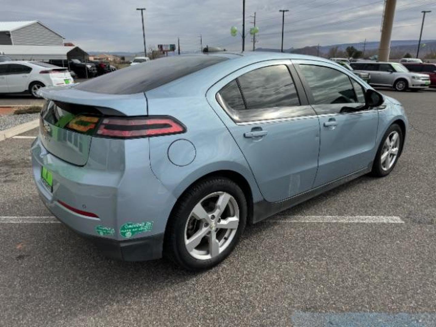 2015 Silver Topaz Metallic Chevrolet Volt Premium w/ Navigation (1G1RD6E44FU) with an 1.4L L4 DOHC 16V PLUG-IN HYBRID engine, Continuously Variable Transmission transmission, located at 940 North Main Street, Cedar City, UT, 84720, (435) 628-0023, 37.692936, -113.061897 - ***This vehicle qualifies for the EV/Hybrid tax rebate of up to $4,000*** We are setup with the IRS to recieve direct payments within 72 hours. We file the rebate online with IRS and can credit it to your down payment, reduce the sales price OR give you cashback!! These cars will not last and can o - Photo#11