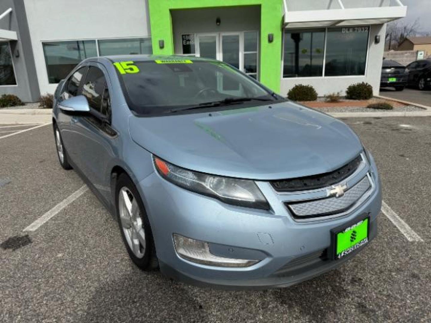 2015 Silver Topaz Metallic Chevrolet Volt Premium w/ Navigation (1G1RD6E44FU) with an 1.4L L4 DOHC 16V PLUG-IN HYBRID engine, Continuously Variable Transmission transmission, located at 940 North Main Street, Cedar City, UT, 84720, (435) 628-0023, 37.692936, -113.061897 - ***This vehicle qualifies for the EV/Hybrid tax rebate of up to $4,000*** We are setup with the IRS to recieve direct payments within 72 hours. We file the rebate online with IRS and can credit it to your down payment, reduce the sales price OR give you cashback!! These cars will not last and can o - Photo#2