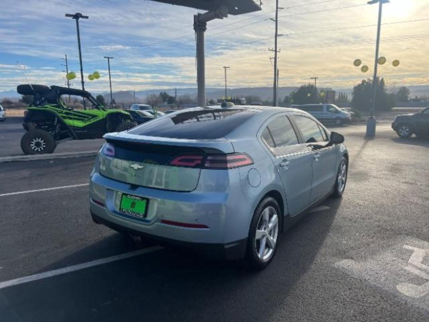 2015 Light Blue /Black Leather Interior Chevrolet Volt Premium w/ Navigatio (1G1RD6E44FU) with an 1.4L L4 DOHC 16V PLU engine, Continuously Variabl transmission, located at 940 North Main Street, Cedar City, UT, 84720, (435) 628-0023, 37.692936, -113.061897 - NO TAX CREDIT AVAILABLE We specialize in helping ALL people get the best financing available. No matter your credit score, good, bad or none we can get you an amazing rate. Had a bankruptcy, divorce, or repossessions? We give you the green light to get your credit back on the road. Low down and aff - Photo#6