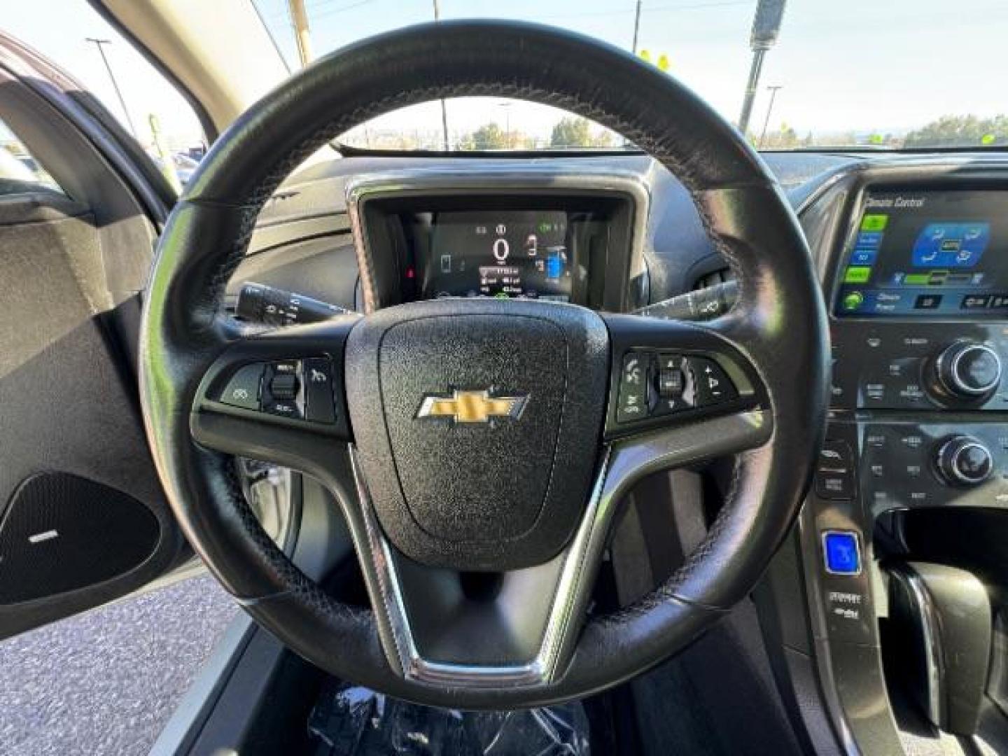 2012 Silver Ice Metallic /Jet Black and Ceramic White Cloth Interior Chevrolet Volt Premium w/ Navigation (1G1RD6E47CU) with an 1.4L L4 DOHC 16V PLUG-IN HYBRID engine, Continuously Variable Transmission transmission, located at 1865 East Red Hills Pkwy, St. George, 84770, (435) 628-0023, 37.120850, -113.543640 - We specialize in helping ALL people get the best financing available. No matter your credit score, good, bad or none we can get you an amazing rate. Had a bankruptcy, divorce, or repossessions? We give you the green light to get your credit back on the road. Low down and affordable payments that fit - Photo#20