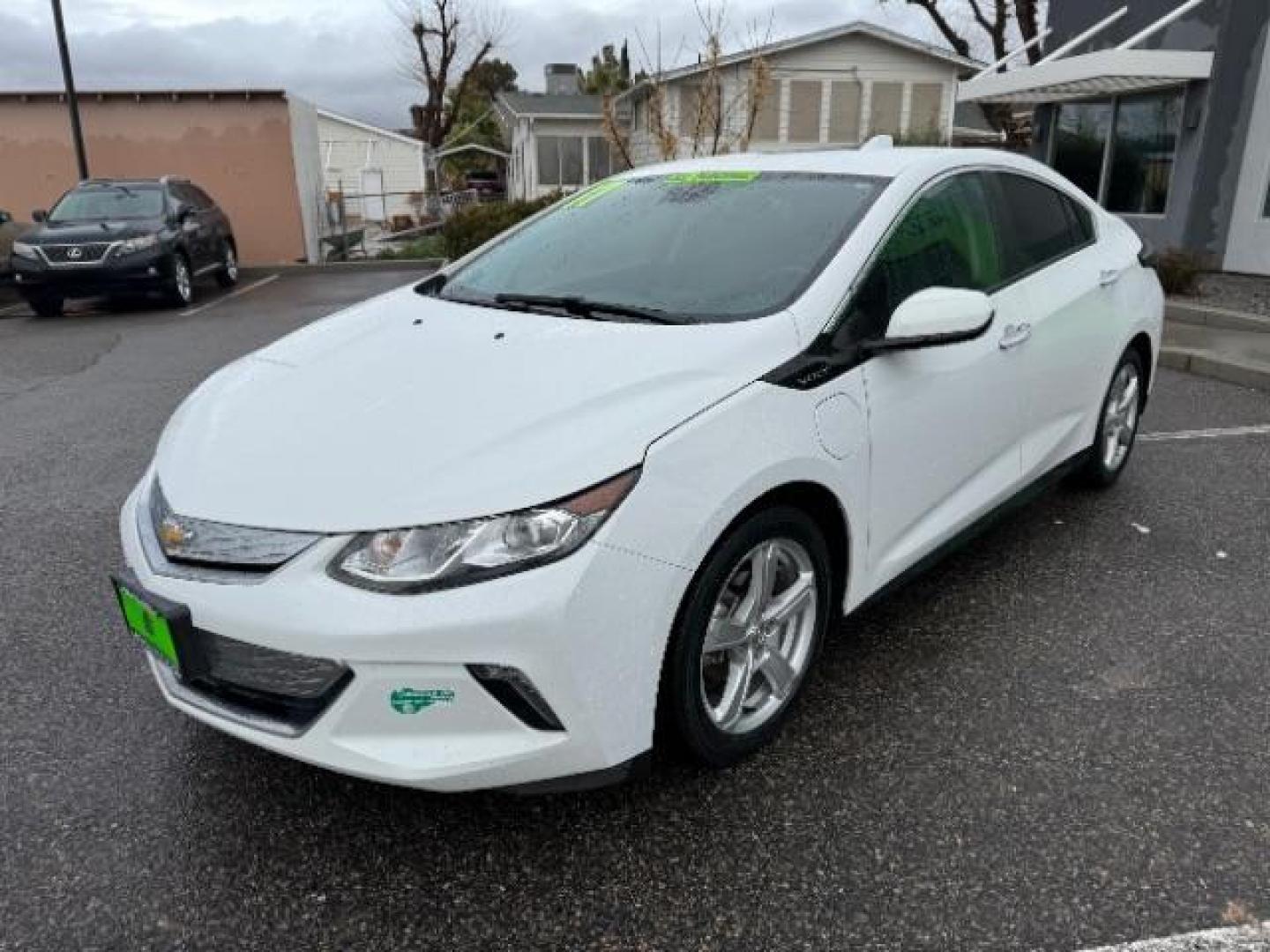 2017 Summit White /Jet Black/Jet Black, cloth Chevrolet Volt LT (1G1RC6S59HU) with an 1.5L L4 DOHC 16V PLUG-IN HYBRID engine, Continuously Variable Transmission transmission, located at 1865 East Red Hills Pkwy, St. George, 84770, (435) 628-0023, 37.120850, -113.543640 - Photo#4