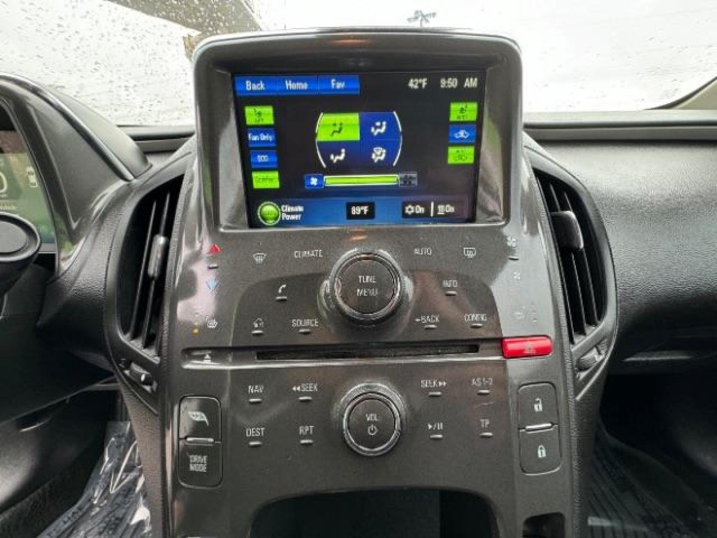 2014 White /Black Cloth Interior Chevrolet Volt Premium w/ Navigation and LEP (1G1RH6E47EU) with an 1.4L L4 DOHC 16V PLUG-IN HYBRID engine, Continuously Variable Transmission transmission, located at 1865 East Red Hills Pkwy, St. George, 84770, (435) 628-0023, 37.120850, -113.543640 - We specialize in helping ALL people get the best financing available. No matter your credit score, good, bad or none we can get you an amazing rate. Had a bankruptcy, divorce, or repossessions? We give you the green light to get your credit back on the road. Low down and affordable payments that fit - Photo#24