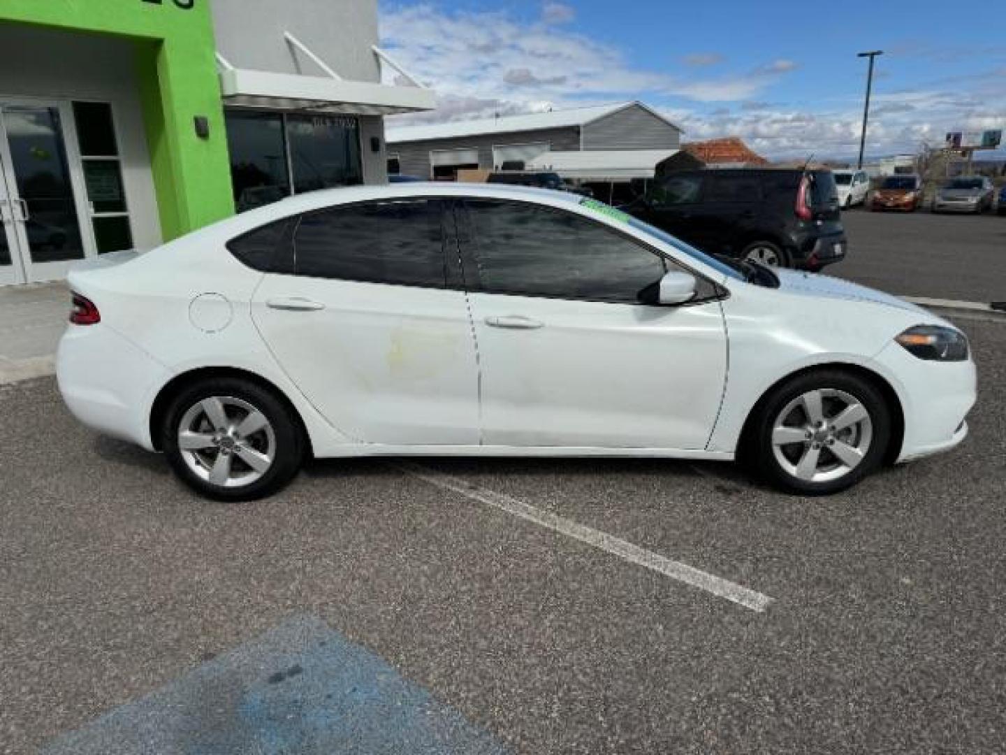 2016 White /Black, premium cloth Dodge Dart SXT (1C3CDFBB9GD) with an 2.4L L4 DOHC 16V engine, 6-Speed Automatic transmission, located at 940 North Main Street, Cedar City, UT, 84720, (435) 628-0023, 37.692936, -113.061897 - We specialize in helping ALL people get the best financing available. No matter your credit score, good, bad or none we can get you an amazing rate. Had a bankruptcy, divorce, or repossessions? We give you the green light to get your credit back on the road. Low down and affordable payments that fit - Photo#11