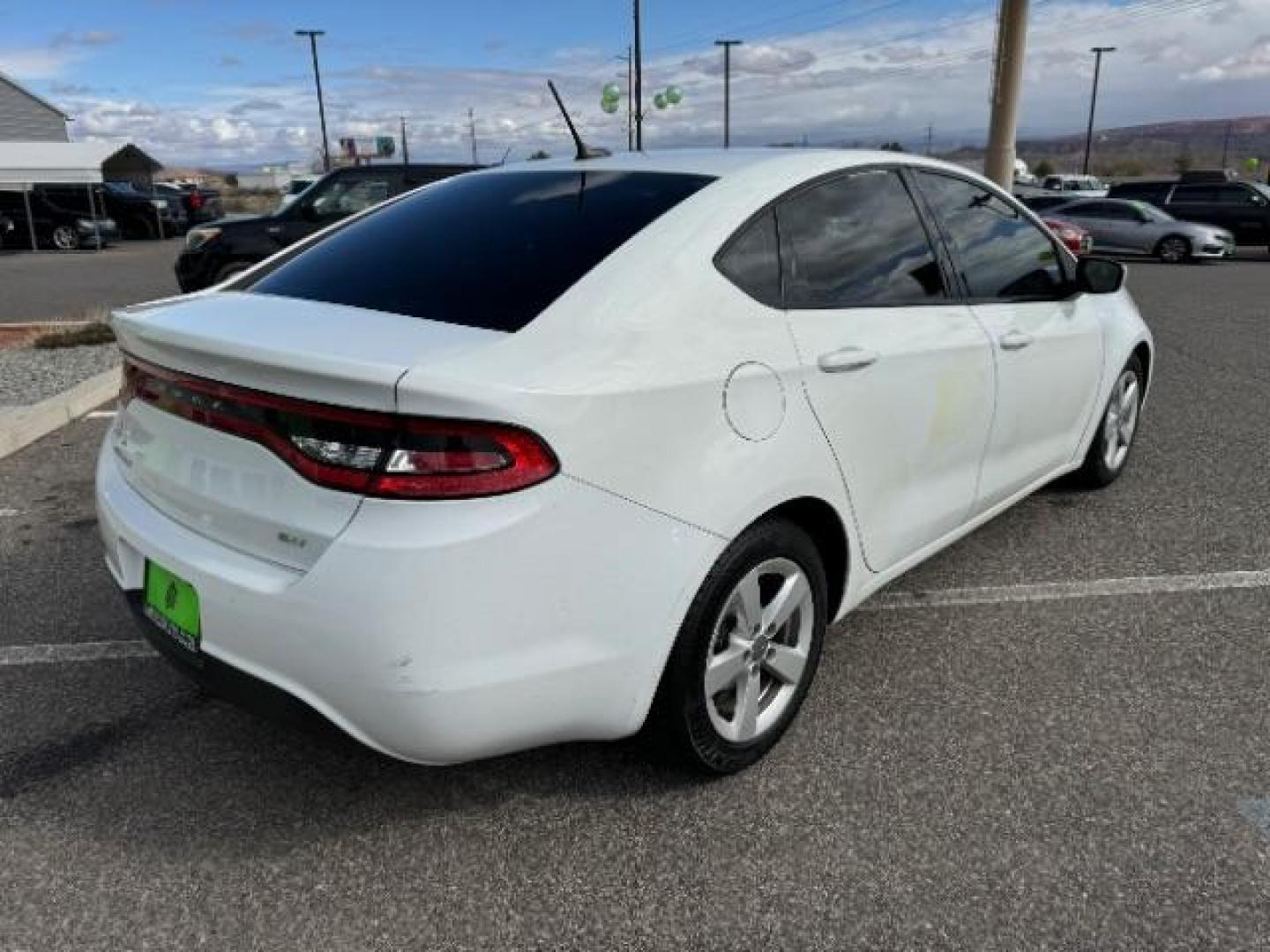 2016 White /Black, premium cloth Dodge Dart SXT (1C3CDFBB9GD) with an 2.4L L4 DOHC 16V engine, 6-Speed Automatic transmission, located at 940 North Main Street, Cedar City, UT, 84720, (435) 628-0023, 37.692936, -113.061897 - Photo#9