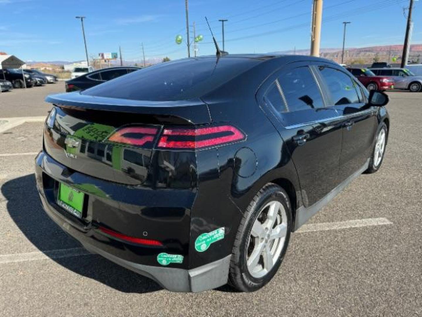 2014 Black /Black cloth interior Chevrolet Volt Standard w/ LEP (1G1RE6E40EU) with an 1.4L L4 DOHC 16V PLUG-IN HYBRID engine, Continuously Variable Transmission transmission, located at 1865 East Red Hills Pkwy, St. George, 84770, (435) 628-0023, 37.120850, -113.543640 - Photo#9