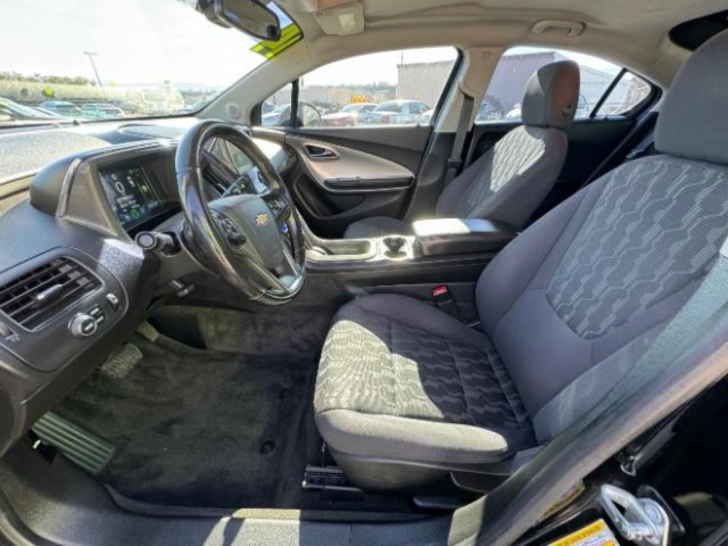 2014 Black /Black cloth interior Chevrolet Volt Standard w/ LEP (1G1RE6E40EU) with an 1.4L L4 DOHC 16V PLUG-IN HYBRID engine, Continuously Variable Transmission transmission, located at 1865 East Red Hills Pkwy, St. George, 84770, (435) 628-0023, 37.120850, -113.543640 - Photo#18