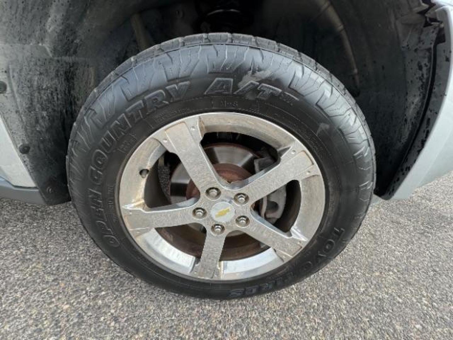 2006 Galaxy Silver Metallic /Light Gray Cloth Interior Chevrolet Equinox LT AWD (2CNDL73F366) with an 3.4L V6 OHV 12V engine, 5-Speed Automatic transmission, located at 1865 East Red Hills Pkwy, St. George, 84770, (435) 628-0023, 37.120850, -113.543640 - We specialize in helping ALL people get the best financing available. No matter your credit score, good, bad or none we can get you an amazing rate. Had a bankruptcy, divorce, or repossessions? We give you the green light to get your credit back on the road. Low down and affordable payments that fit - Photo#12