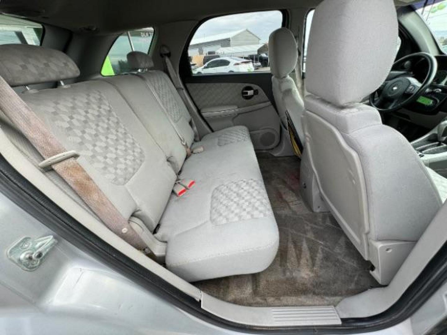 2006 Galaxy Silver Metallic /Light Gray Cloth Interior Chevrolet Equinox LT AWD (2CNDL73F366) with an 3.4L V6 OHV 12V engine, 5-Speed Automatic transmission, located at 1865 East Red Hills Pkwy, St. George, 84770, (435) 628-0023, 37.120850, -113.543640 - We specialize in helping ALL people get the best financing available. No matter your credit score, good, bad or none we can get you an amazing rate. Had a bankruptcy, divorce, or repossessions? We give you the green light to get your credit back on the road. Low down and affordable payments that fit - Photo#30