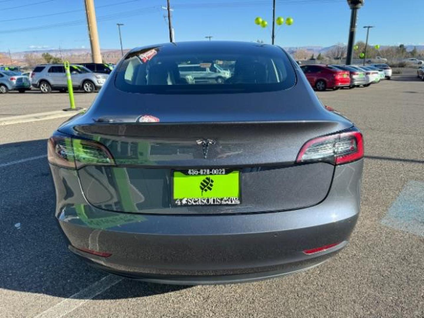 2022 Midnight Silver Metallic /All Black Tesla Model 3 Standard Range Plus (5YJ3E1EA3NF) with an ELECTRIC engine, 1-Speed Automatic transmission, located at 1865 East Red Hills Pkwy, St. George, 84770, (435) 628-0023, 37.120850, -113.543640 - Very clean model 3 with LFP battery. (Lithium Ion is the new Tesla battery technology that is meant to be fully charged daily) Currently gets 260 miles on full charge. The battery and drive motor still have 100k mile factory warranty. Extended battery warranty available. ****THIS CAR QUALIFIES FOR - Photo#9