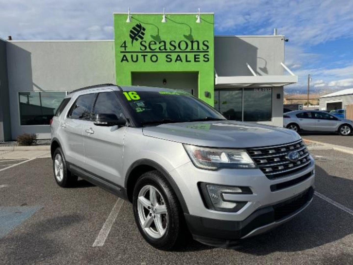 2016 Ingot Silver /Ebony Black, cloth Ford Explorer XLT 4WD (1FM5K8D81GG) with an 3.5L V6 DOHC 24V engine, 6-Speed Automatic transmission, located at 940 North Main Street, Cedar City, UT, 84720, (435) 628-0023, 37.692936, -113.061897 - Photo#0