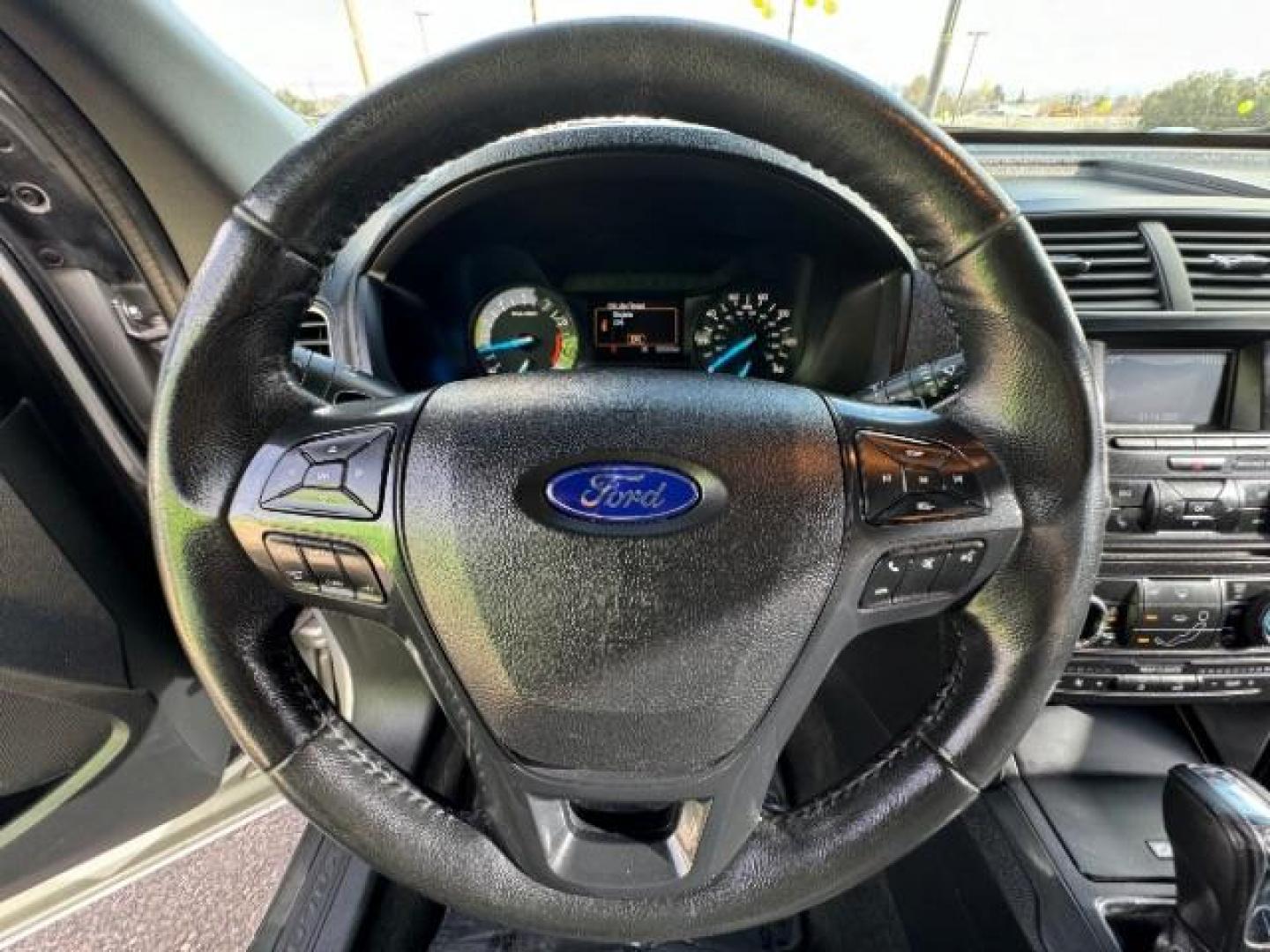 2016 Ingot Silver /Ebony Black, cloth Ford Explorer XLT 4WD (1FM5K8D81GG) with an 3.5L V6 DOHC 24V engine, 6-Speed Automatic transmission, located at 940 North Main Street, Cedar City, UT, 84720, (435) 628-0023, 37.692936, -113.061897 - Photo#22