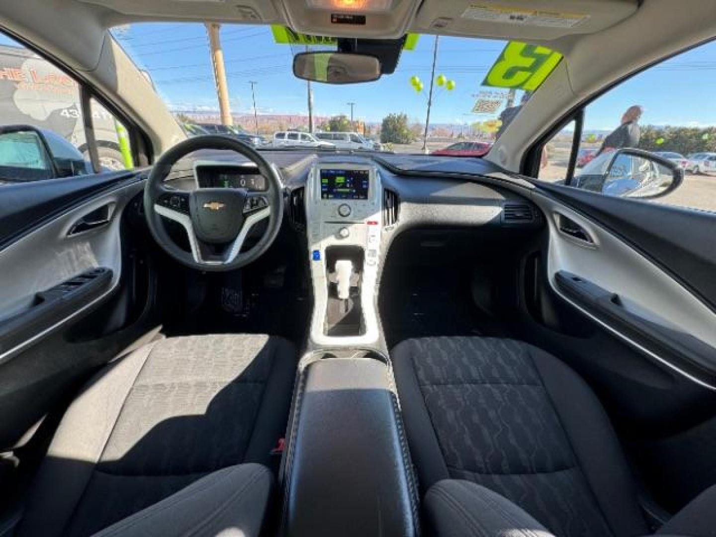 2013 Silver /Black Interior Chevrolet Volt Standard w/ LEP (1G1RE6E43DU) with an 1.4L L4 DOHC 16V PLUG-IN HYBRID engine, Continuously Variable Transmission transmission, located at 1865 East Red Hills Pkwy, St. George, 84770, (435) 628-0023, 37.120850, -113.543640 - Photo#27