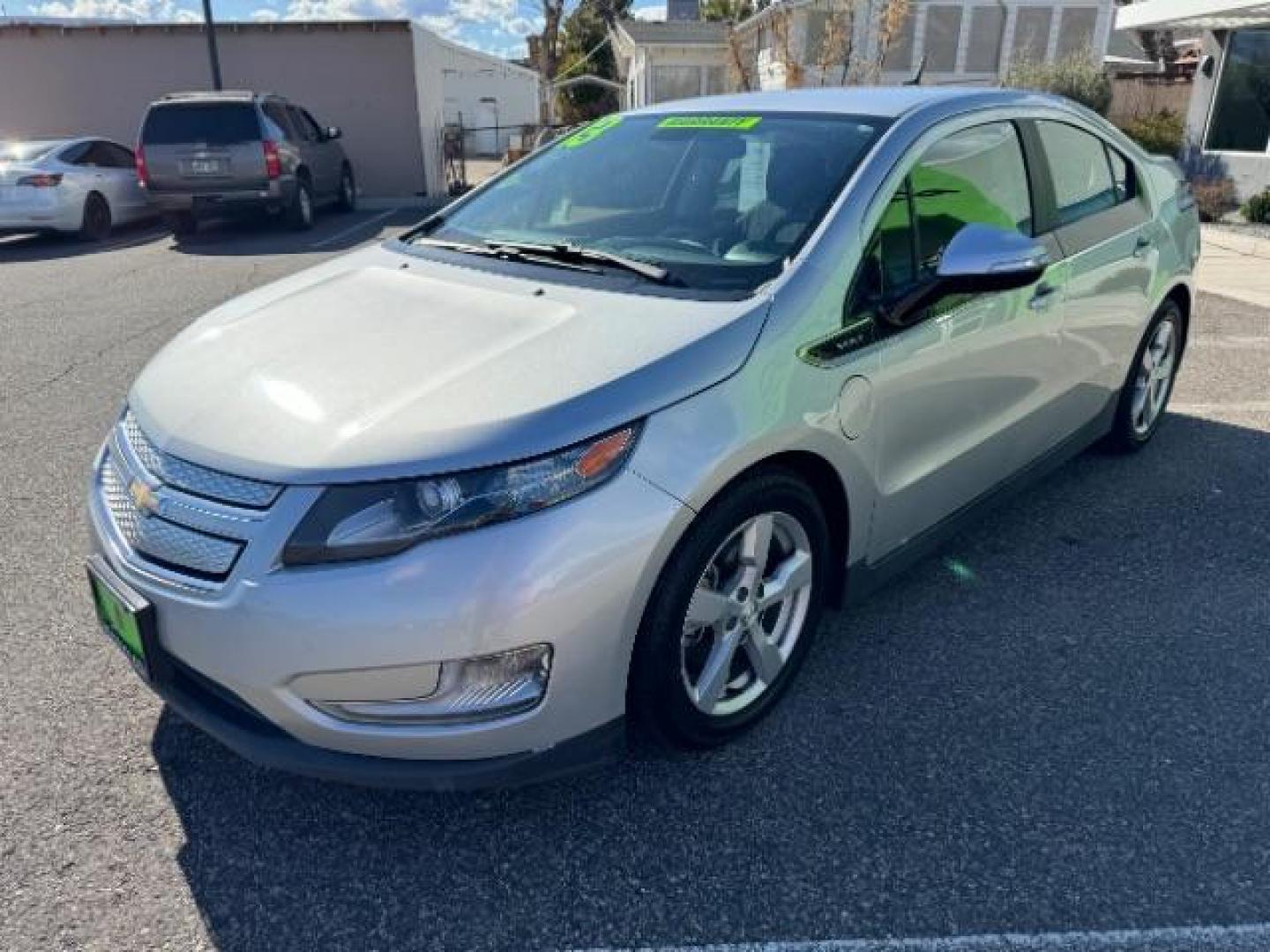 2013 Silver /Black Interior Chevrolet Volt Standard w/ LEP (1G1RE6E43DU) with an 1.4L L4 DOHC 16V PLUG-IN HYBRID engine, Continuously Variable Transmission transmission, located at 1865 East Red Hills Pkwy, St. George, 84770, (435) 628-0023, 37.120850, -113.543640 - Photo#4