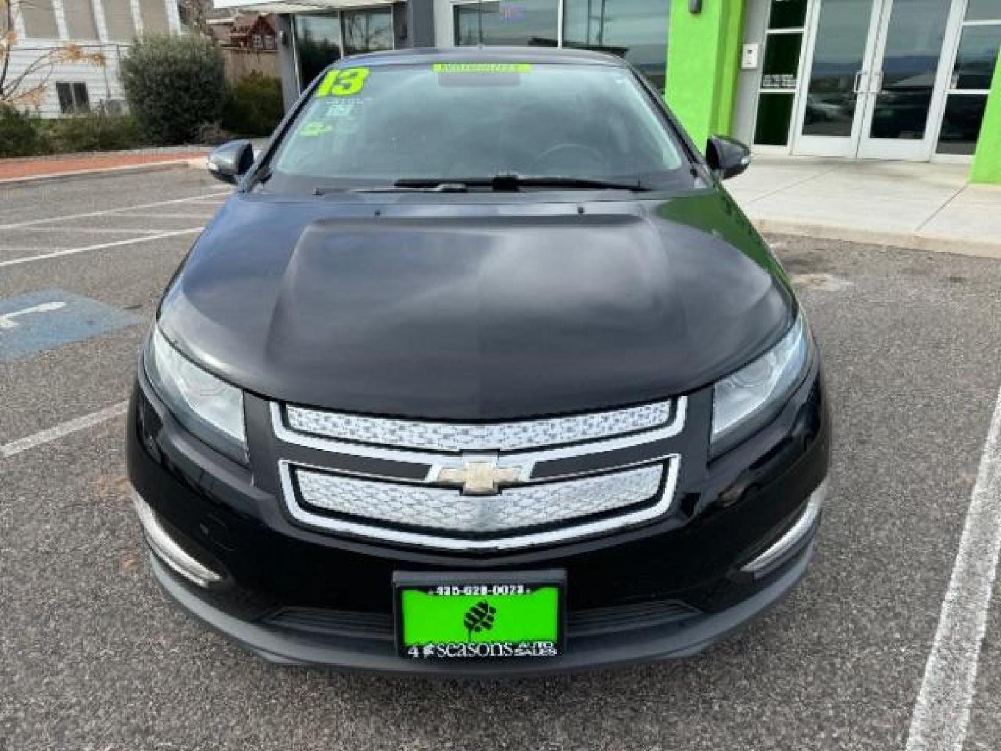 2013 Black /Black Interior Chevrolet Volt Premium w/ LEP (1G1RF6E47DU) with an 1.4L L4 DOHC 16V PLUG-IN HYBRID engine, Continuously Variable Transmission transmission, located at 940 North Main Street, Cedar City, UT, 84720, (435) 628-0023, 37.692936, -113.061897 - ***This vehicle qualifies for the EV/Hybrid tax rebate of up to $4,000*** We are setup with the IRS to recieve direct payments within 72 hours. We file the rebate online with IRS and can credit it to your down payment, reduce the sales price OR give you cashback!! These cars will not last and can o - Photo#3