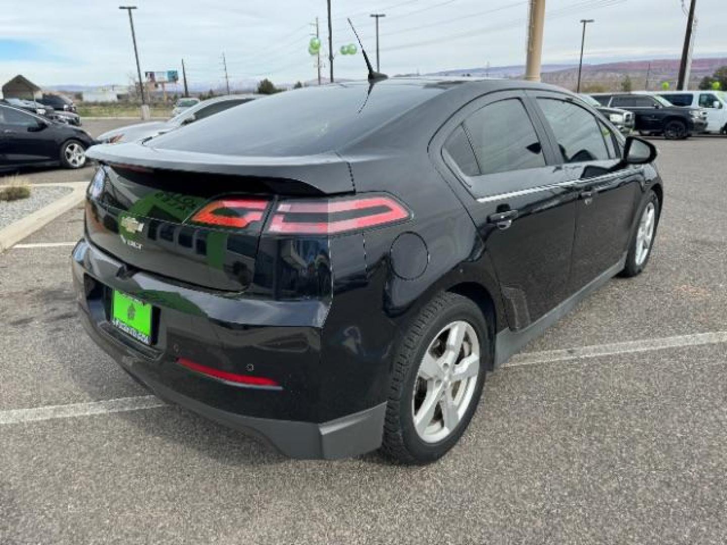 2013 Black /Black Interior Chevrolet Volt Premium w/ LEP (1G1RF6E47DU) with an 1.4L L4 DOHC 16V PLUG-IN HYBRID engine, Continuously Variable Transmission transmission, located at 940 North Main Street, Cedar City, UT, 84720, (435) 628-0023, 37.692936, -113.061897 - Photo#10