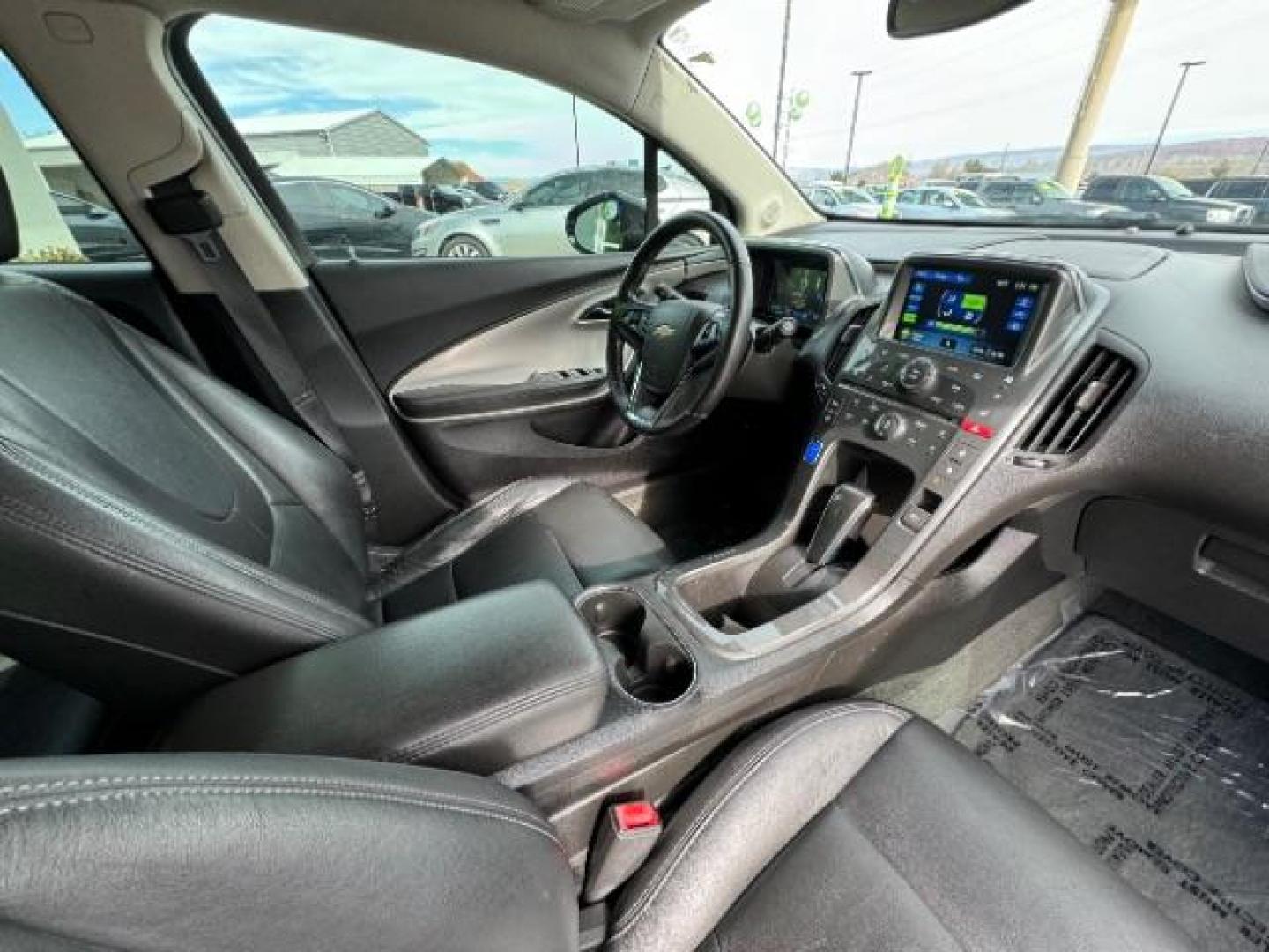 2013 Black /Black Interior Chevrolet Volt Premium w/ LEP (1G1RF6E47DU) with an 1.4L L4 DOHC 16V PLUG-IN HYBRID engine, Continuously Variable Transmission transmission, located at 940 North Main Street, Cedar City, UT, 84720, (435) 628-0023, 37.692936, -113.061897 - Photo#33