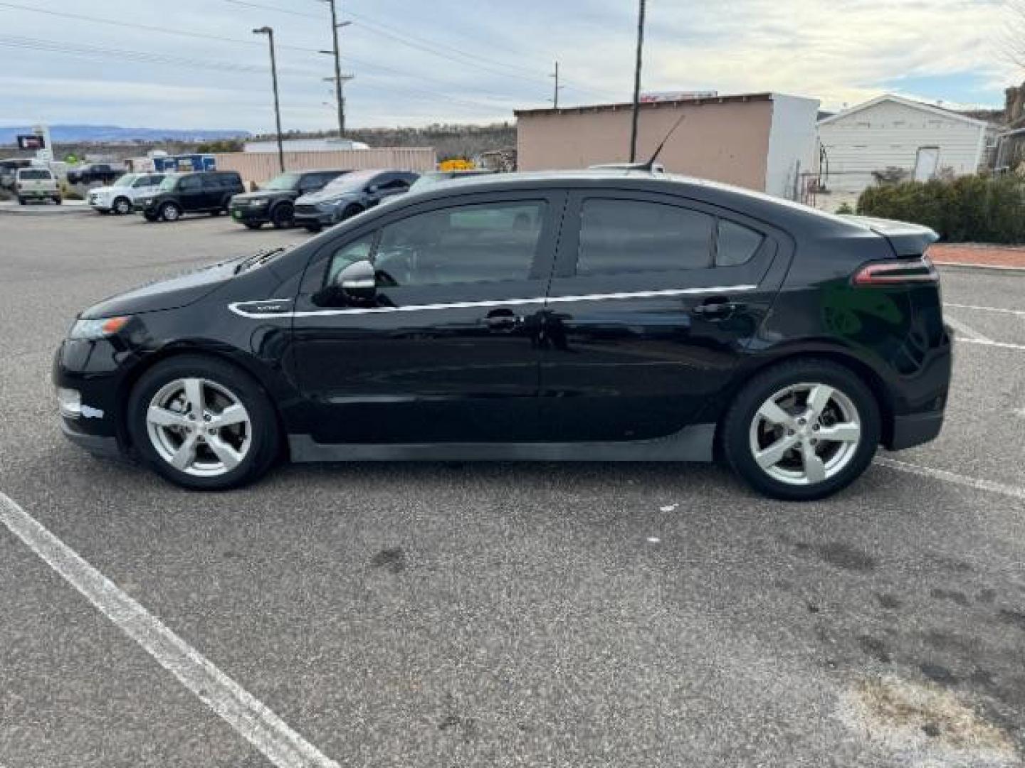 2013 Black /Black Interior Chevrolet Volt Premium w/ LEP (1G1RF6E47DU) with an 1.4L L4 DOHC 16V PLUG-IN HYBRID engine, Continuously Variable Transmission transmission, located at 940 North Main Street, Cedar City, UT, 84720, (435) 628-0023, 37.692936, -113.061897 - Photo#6