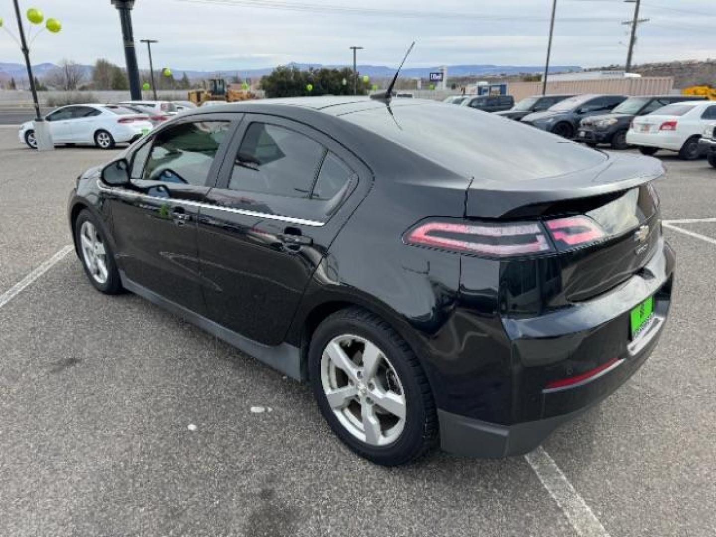 2013 Black /Black Interior Chevrolet Volt Premium w/ LEP (1G1RF6E47DU) with an 1.4L L4 DOHC 16V PLUG-IN HYBRID engine, Continuously Variable Transmission transmission, located at 940 North Main Street, Cedar City, UT, 84720, (435) 628-0023, 37.692936, -113.061897 - Photo#7